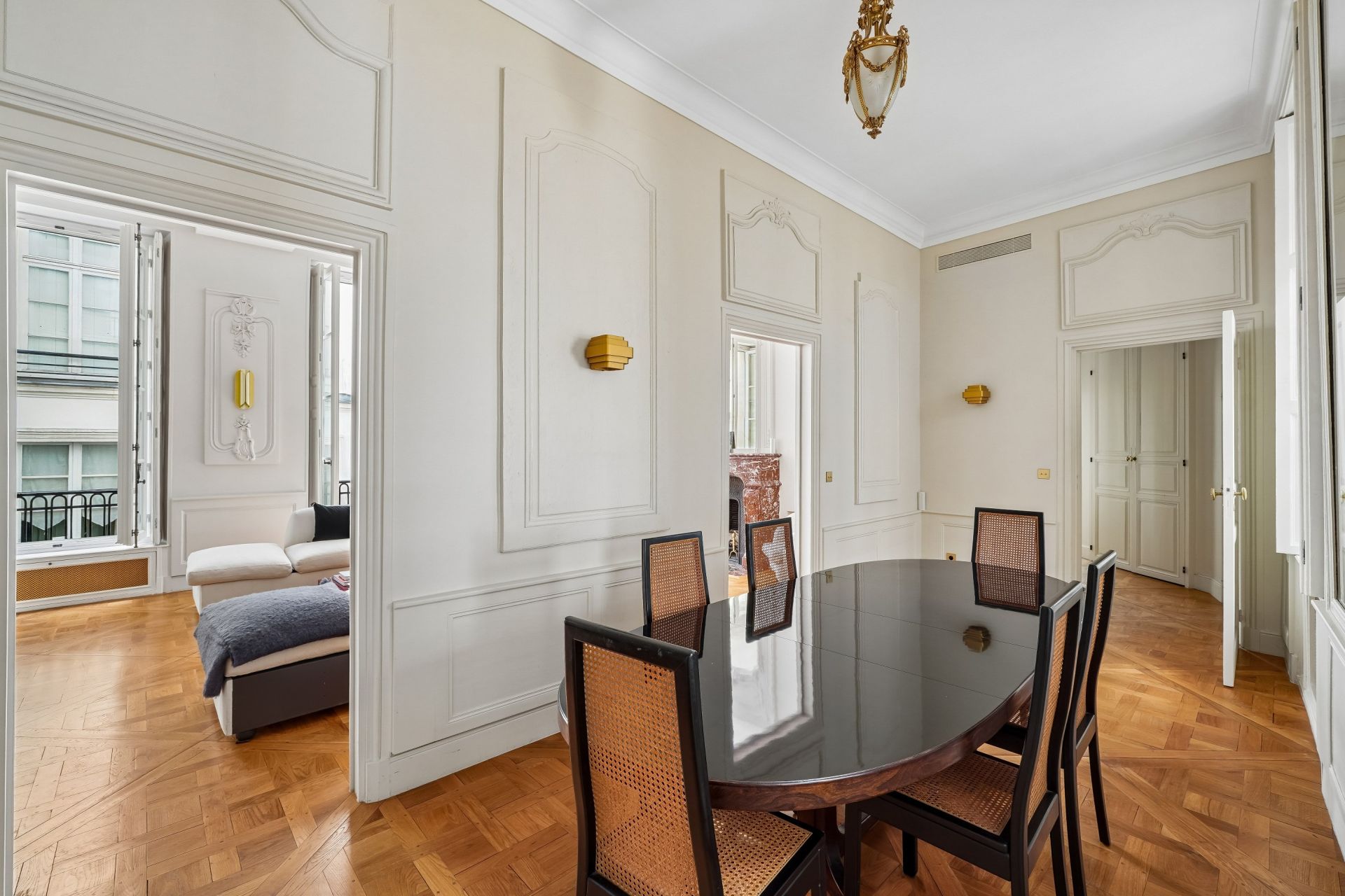 apartment 5 Rooms for sale on PARIS (75006)