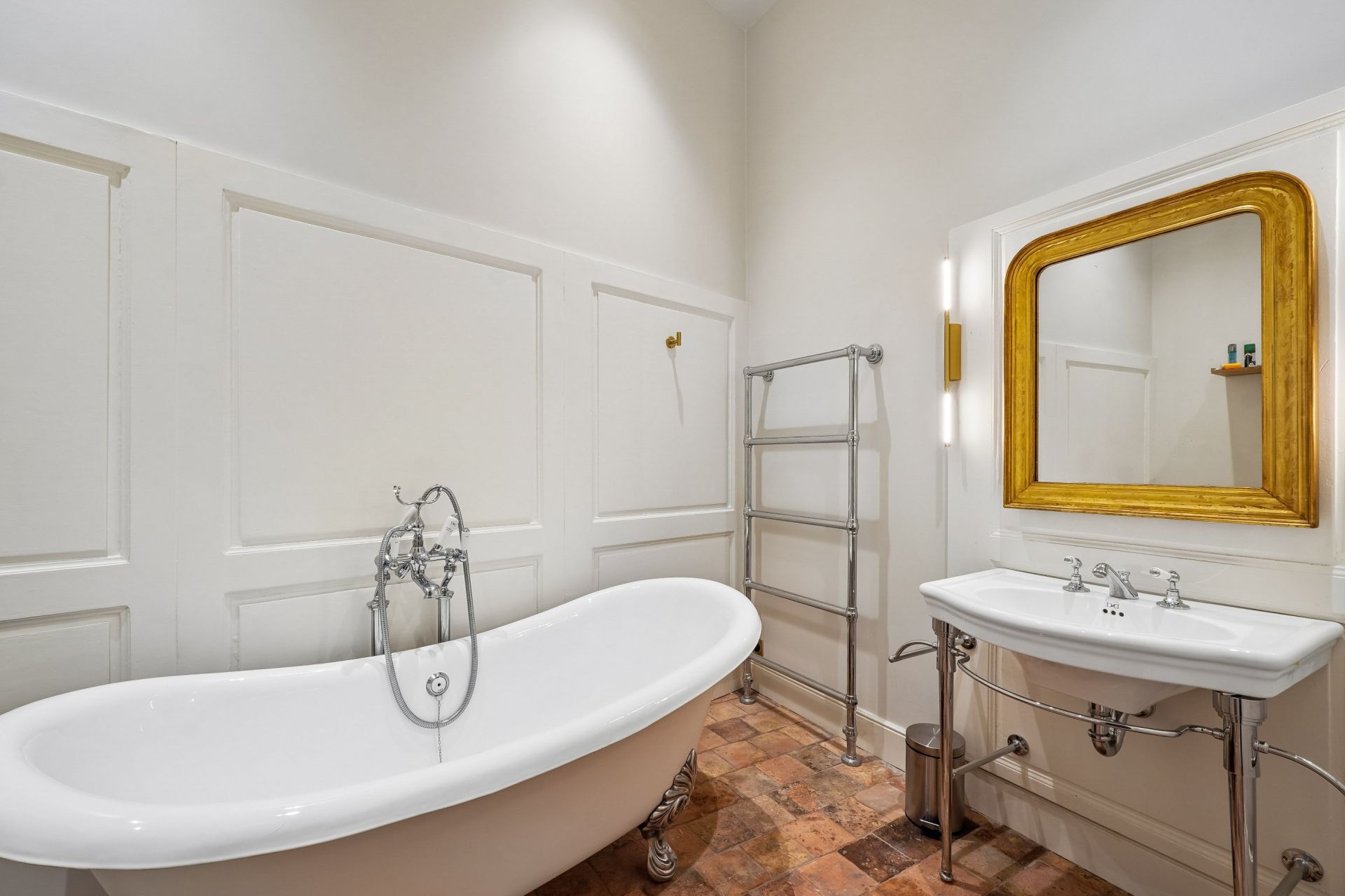 apartment 5 Rooms for sale on PARIS (75006)