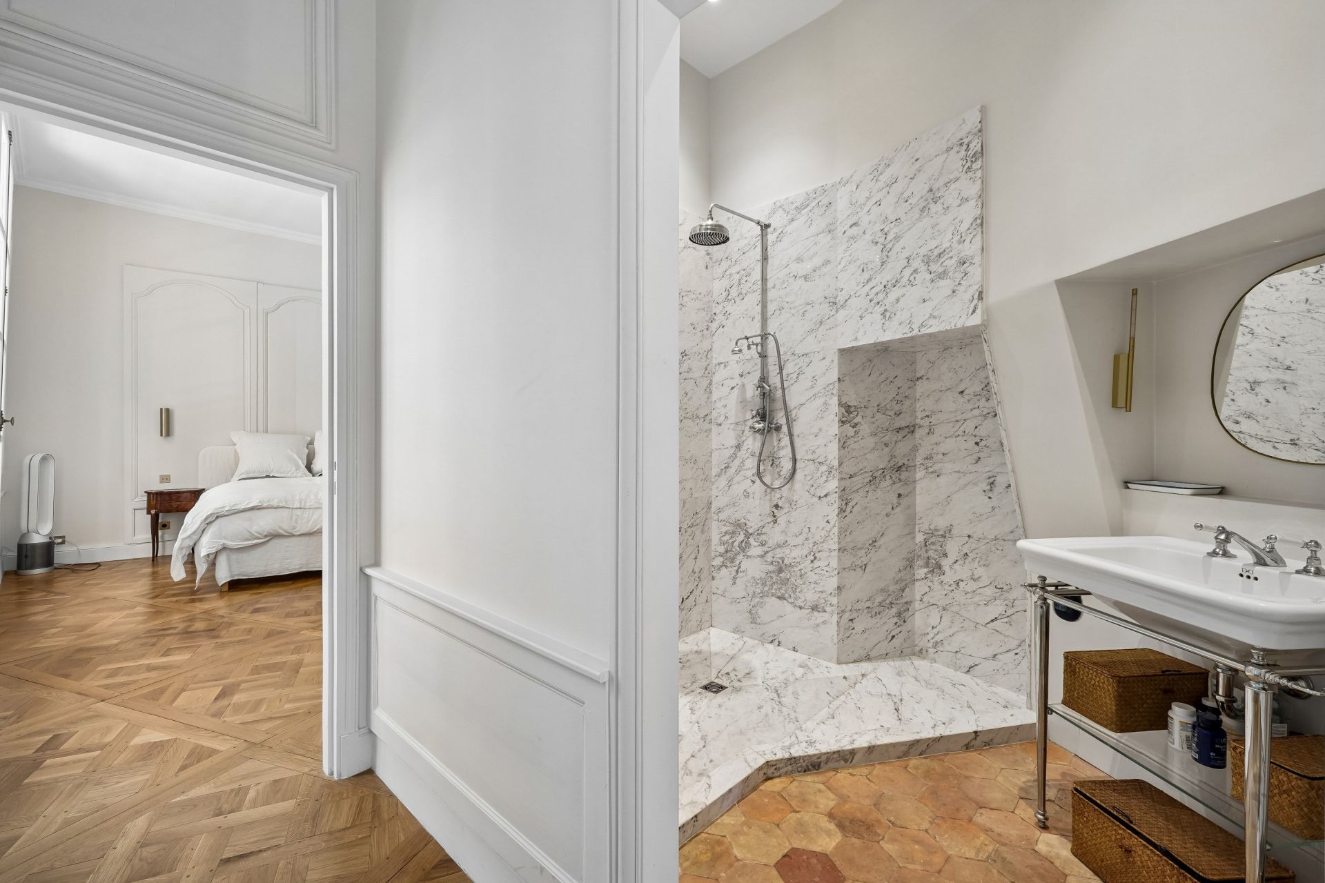apartment 5 Rooms for sale on PARIS (75006)