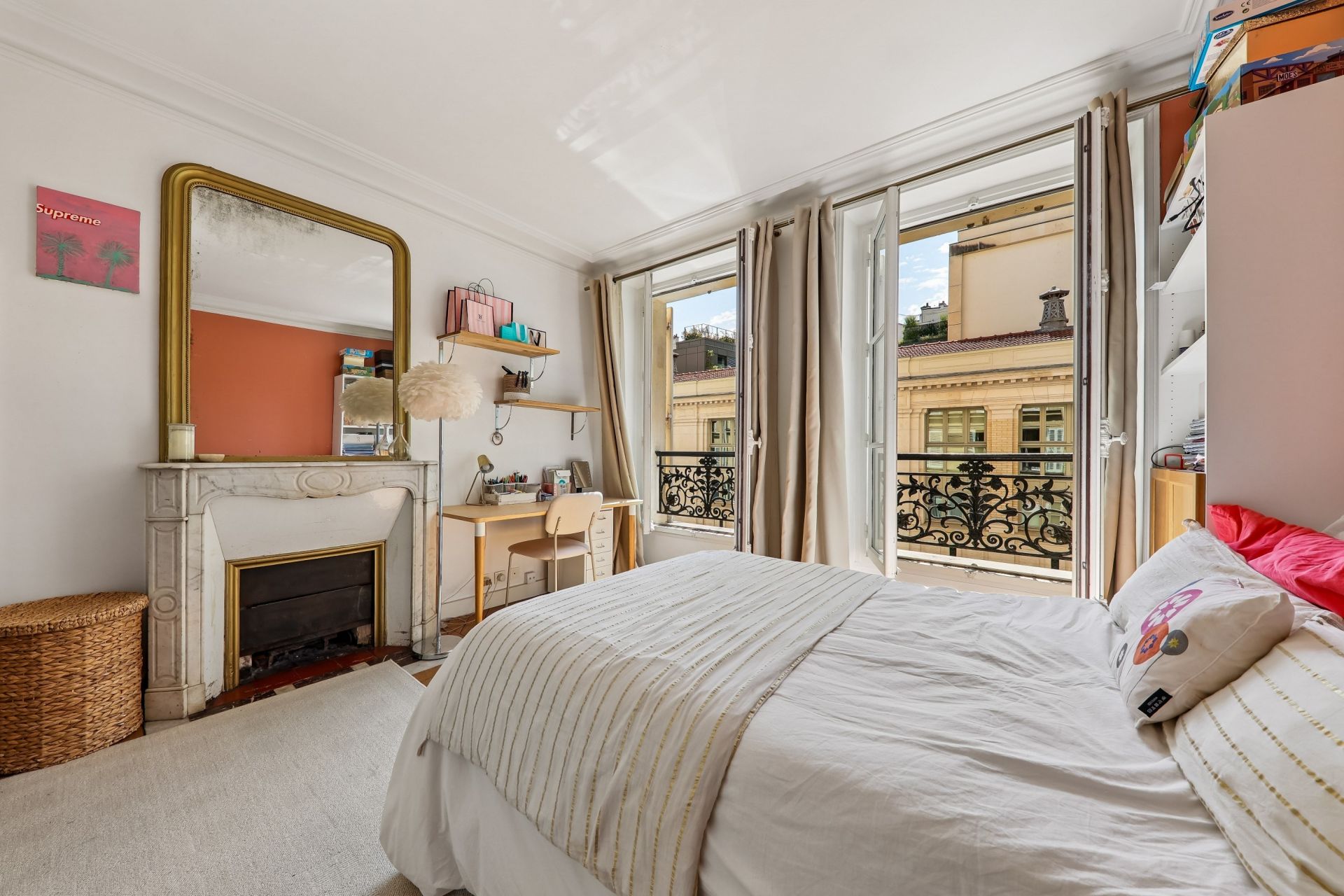 apartment 4 Rooms for sale on PARIS (75009)