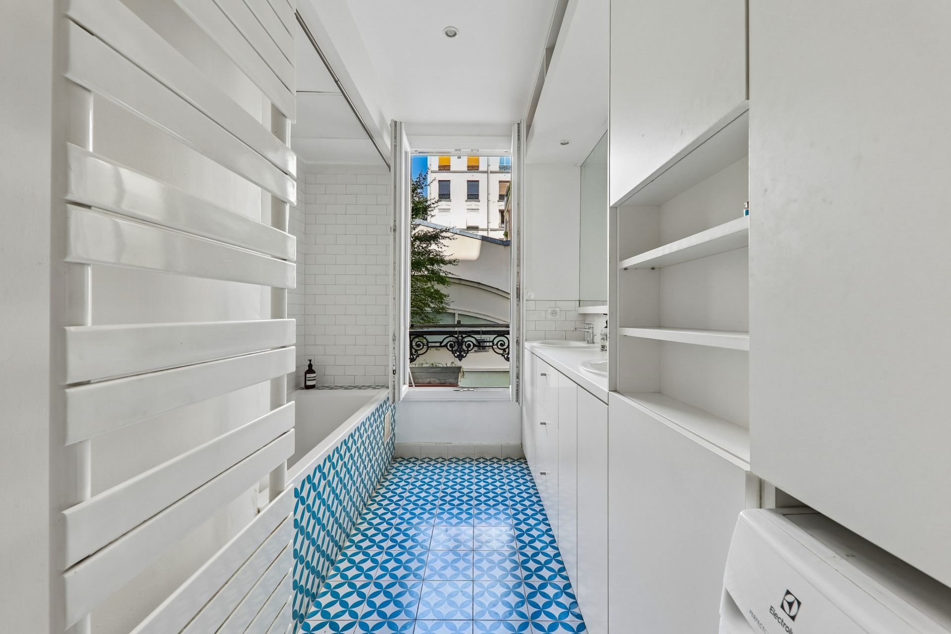 apartment 4 Rooms for sale on PARIS (75009)
