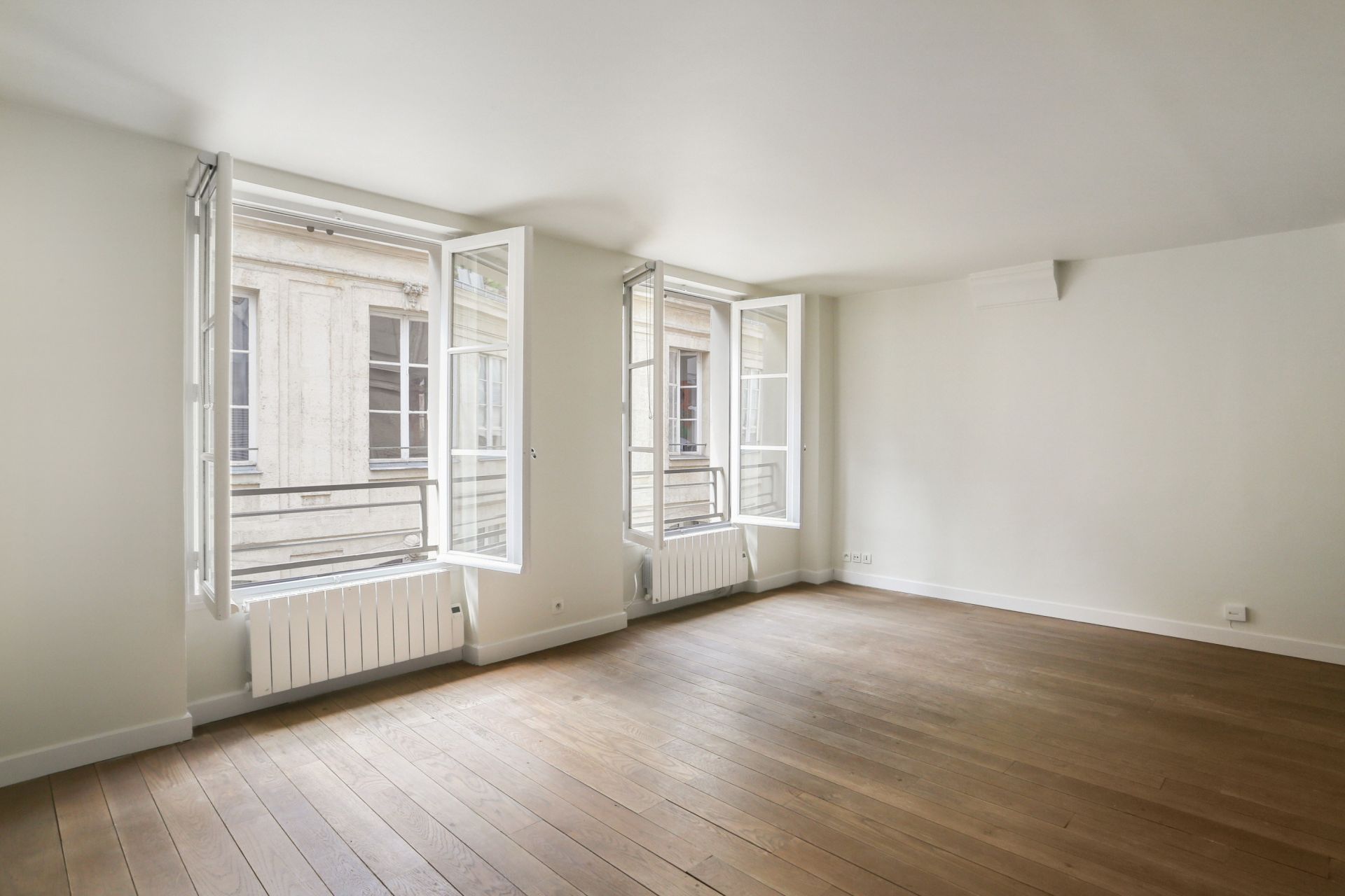 apartment 2 Rooms for sale on PARIS (75003)