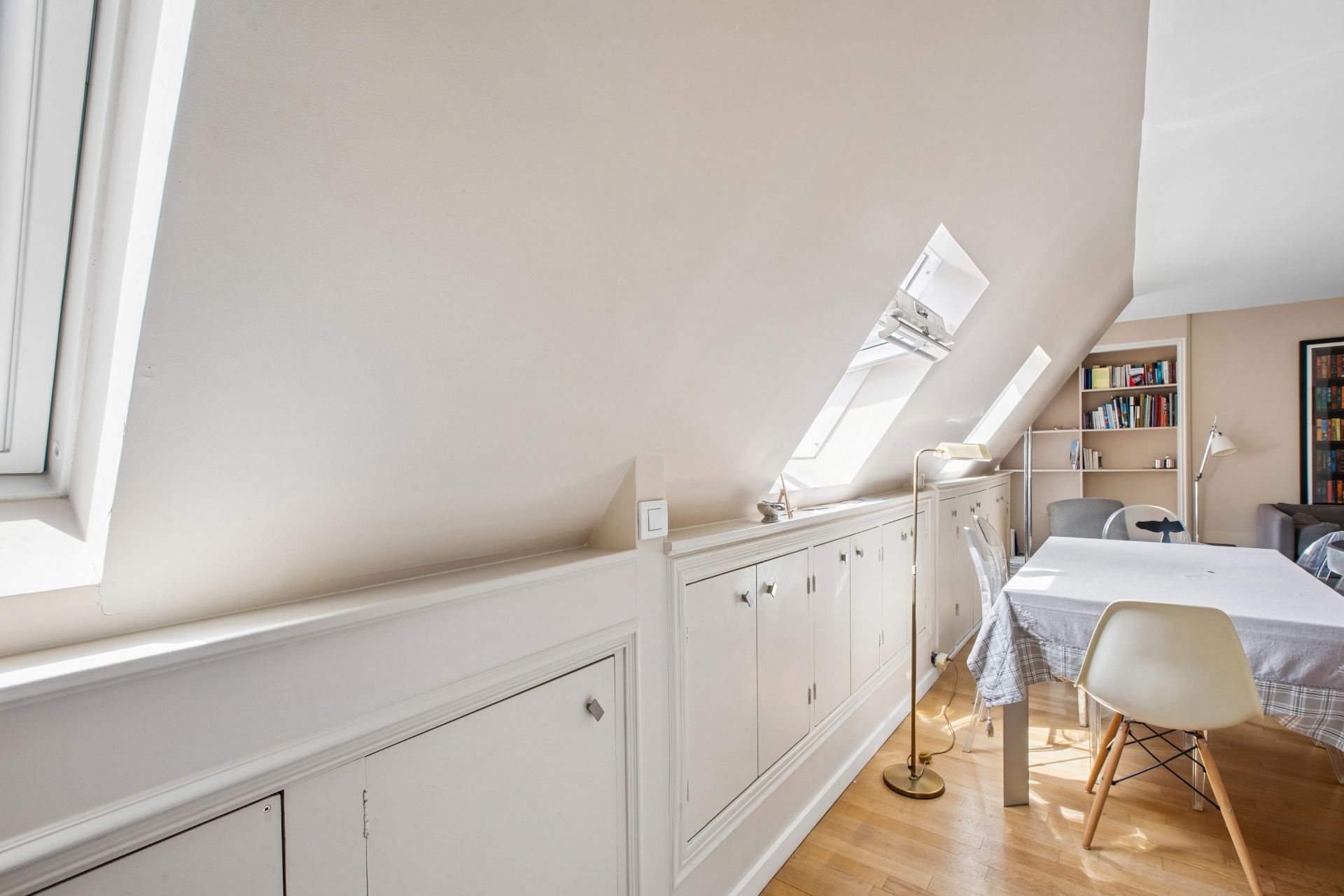 apartment 2 Rooms for sale on PARIS (75007)