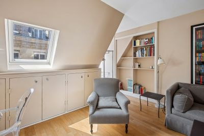 Sale Apartment Paris 7 2&nbsp;Rooms 46.8&nbsp;m²