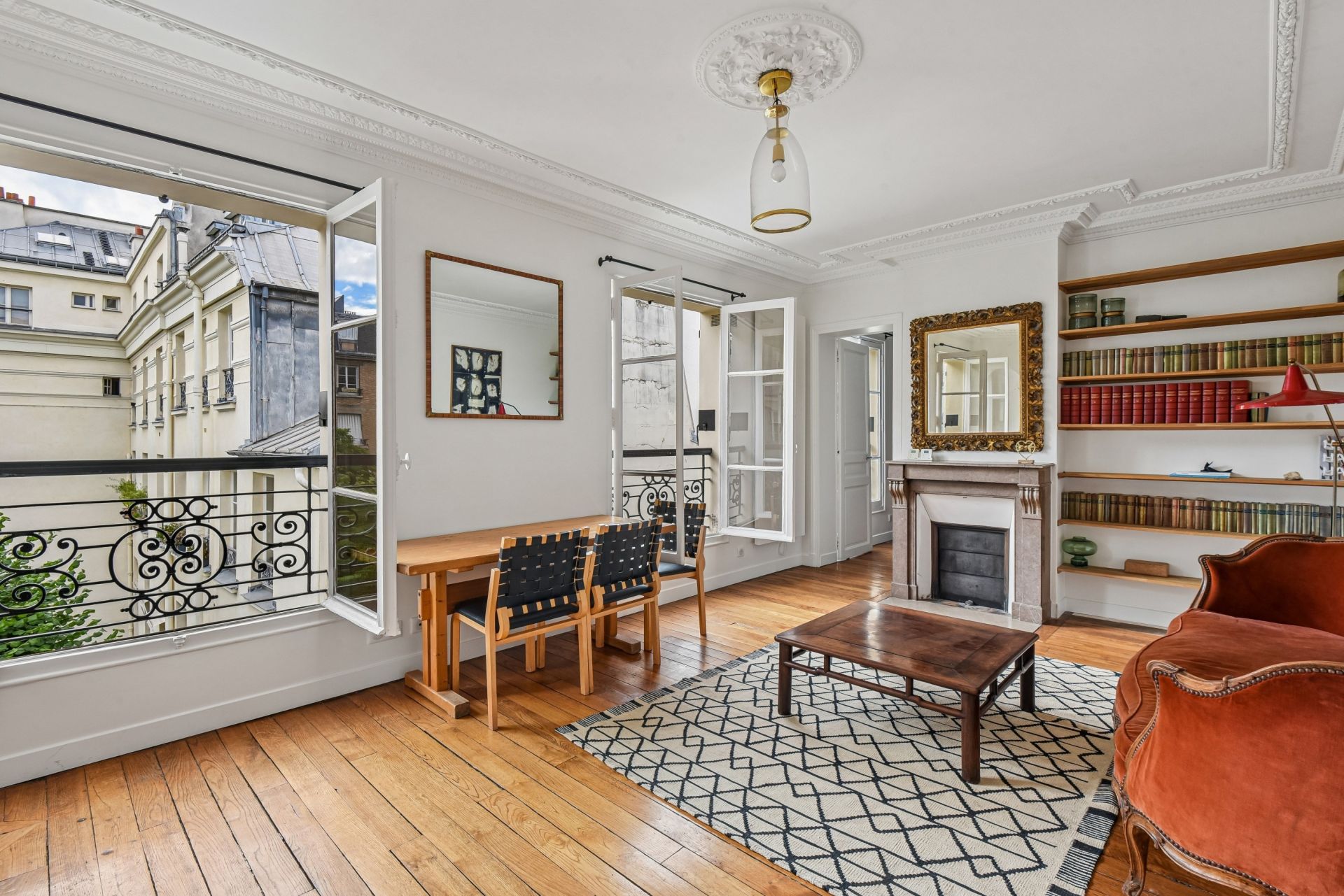 apartment 2 Rooms for sale on PARIS (75007)