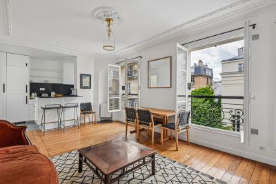 Sale Apartment Paris 7 2&nbsp;Rooms 44.29&nbsp;m²