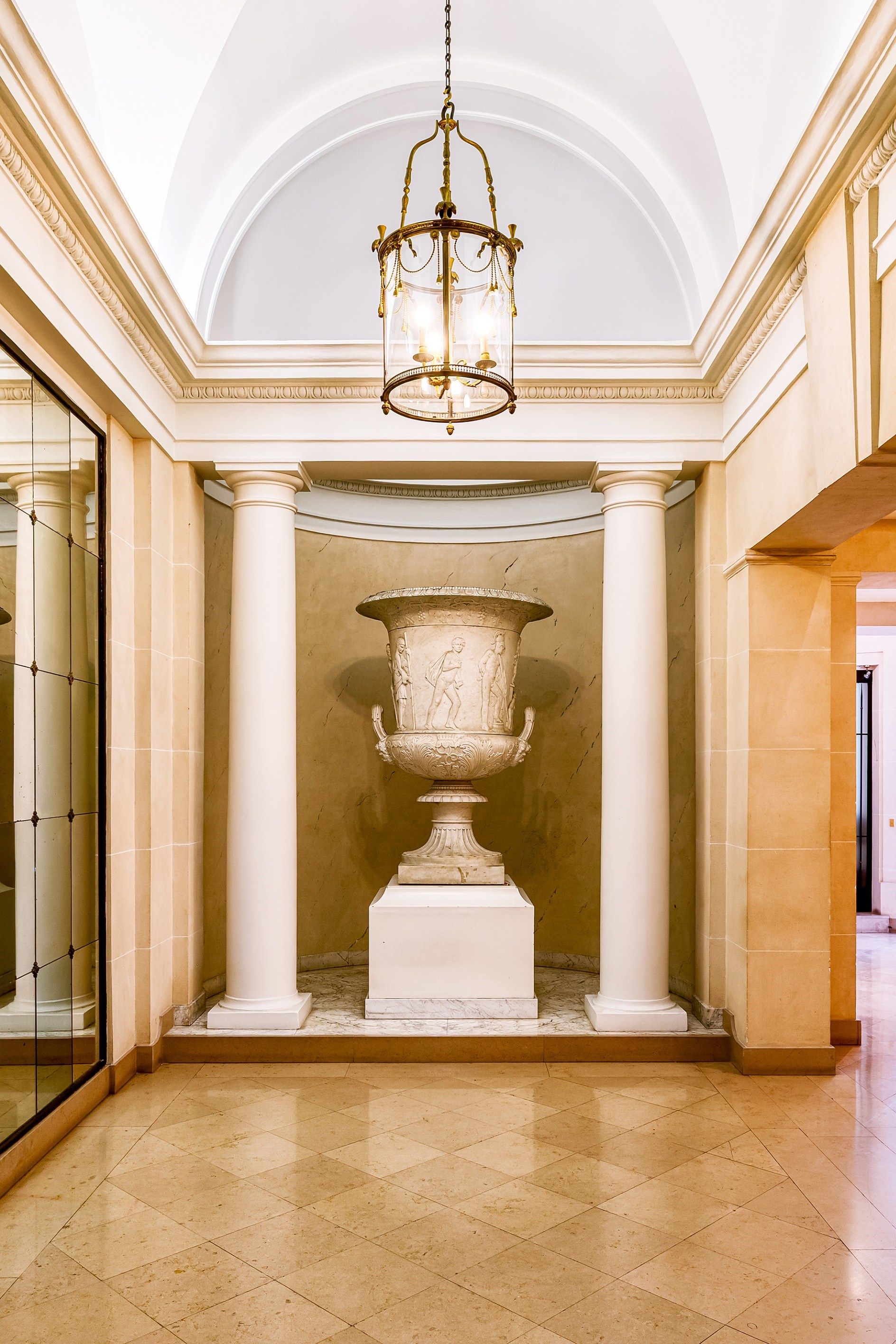 apartment 5 Rooms for sale on PARIS (75001)