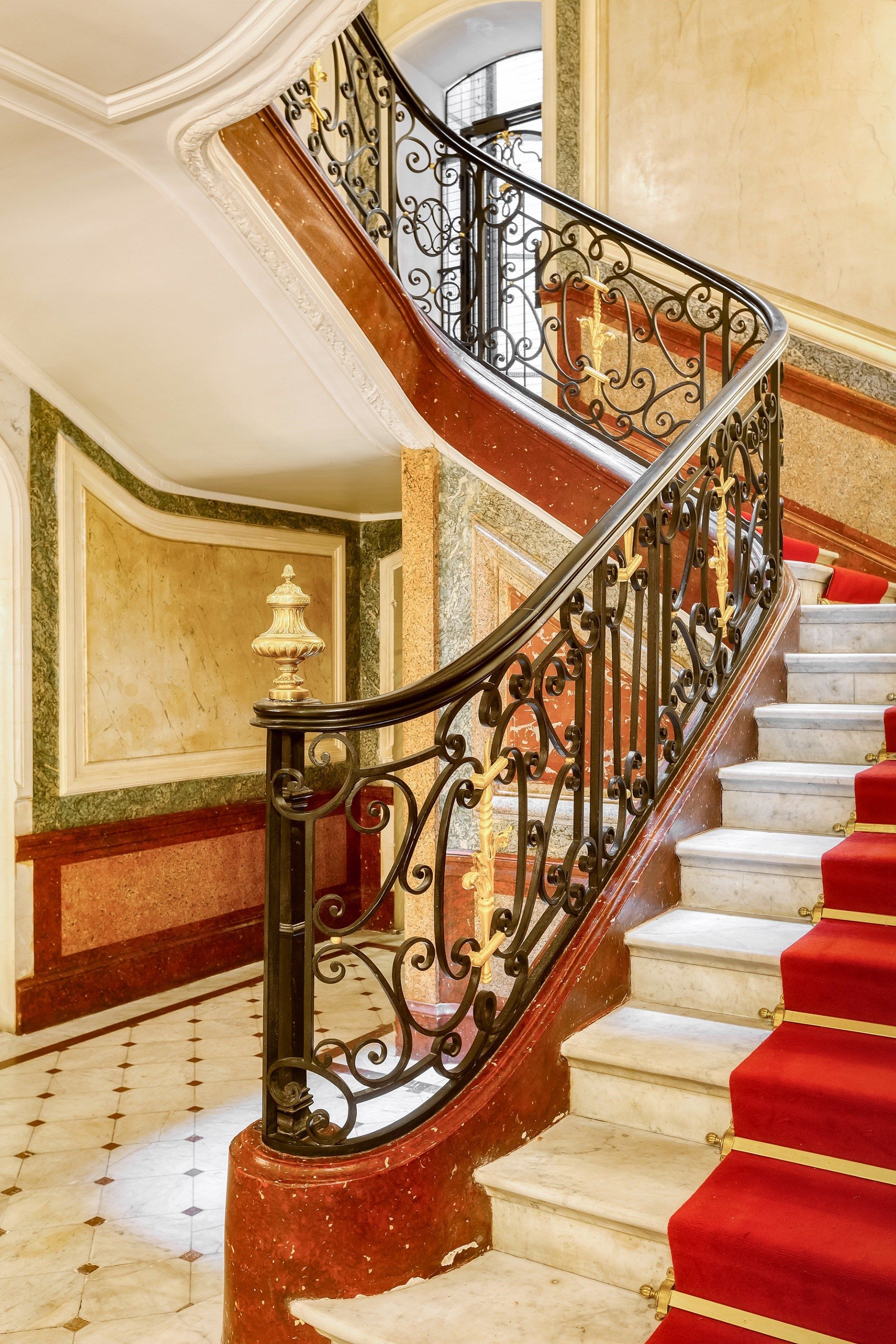 apartment 5 Rooms for sale on PARIS (75001)