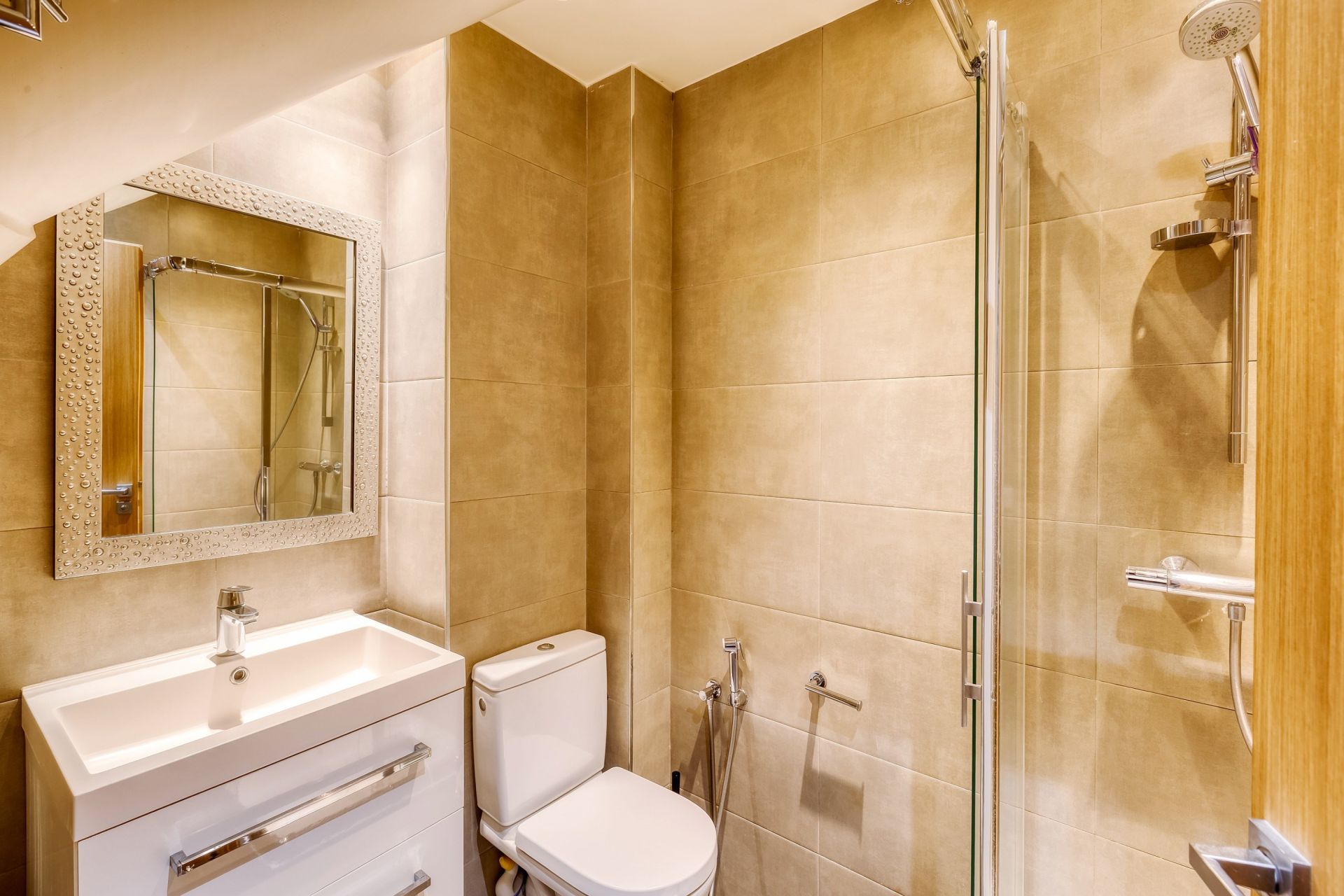 apartment 5 Rooms for sale on PARIS (75001)