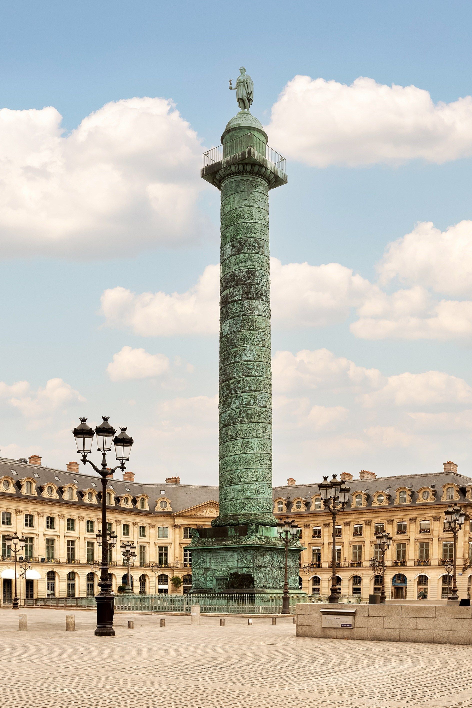 apartment 5 Rooms for sale on PARIS (75001)