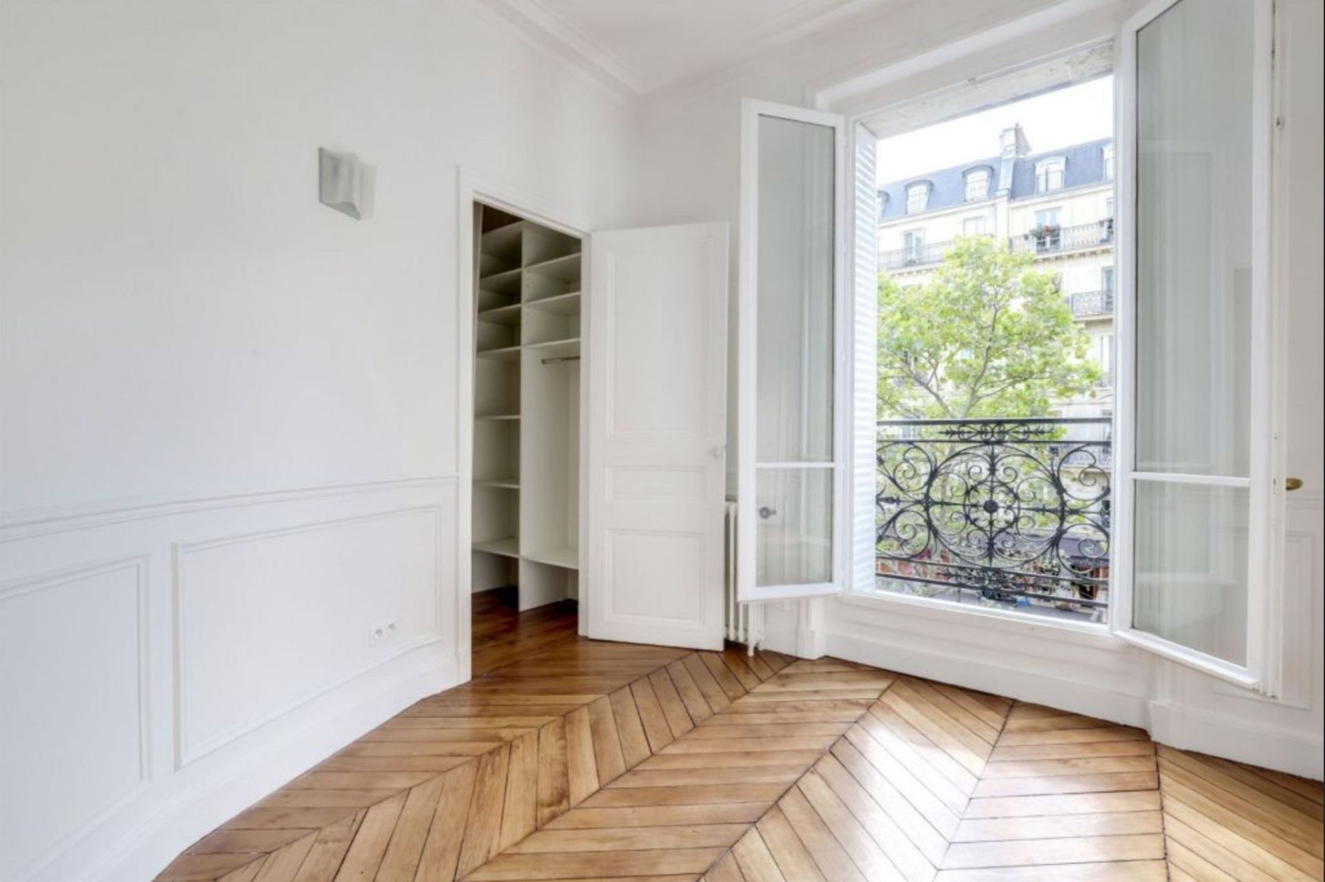 apartment 4 Rooms for rent on PARIS (75006)