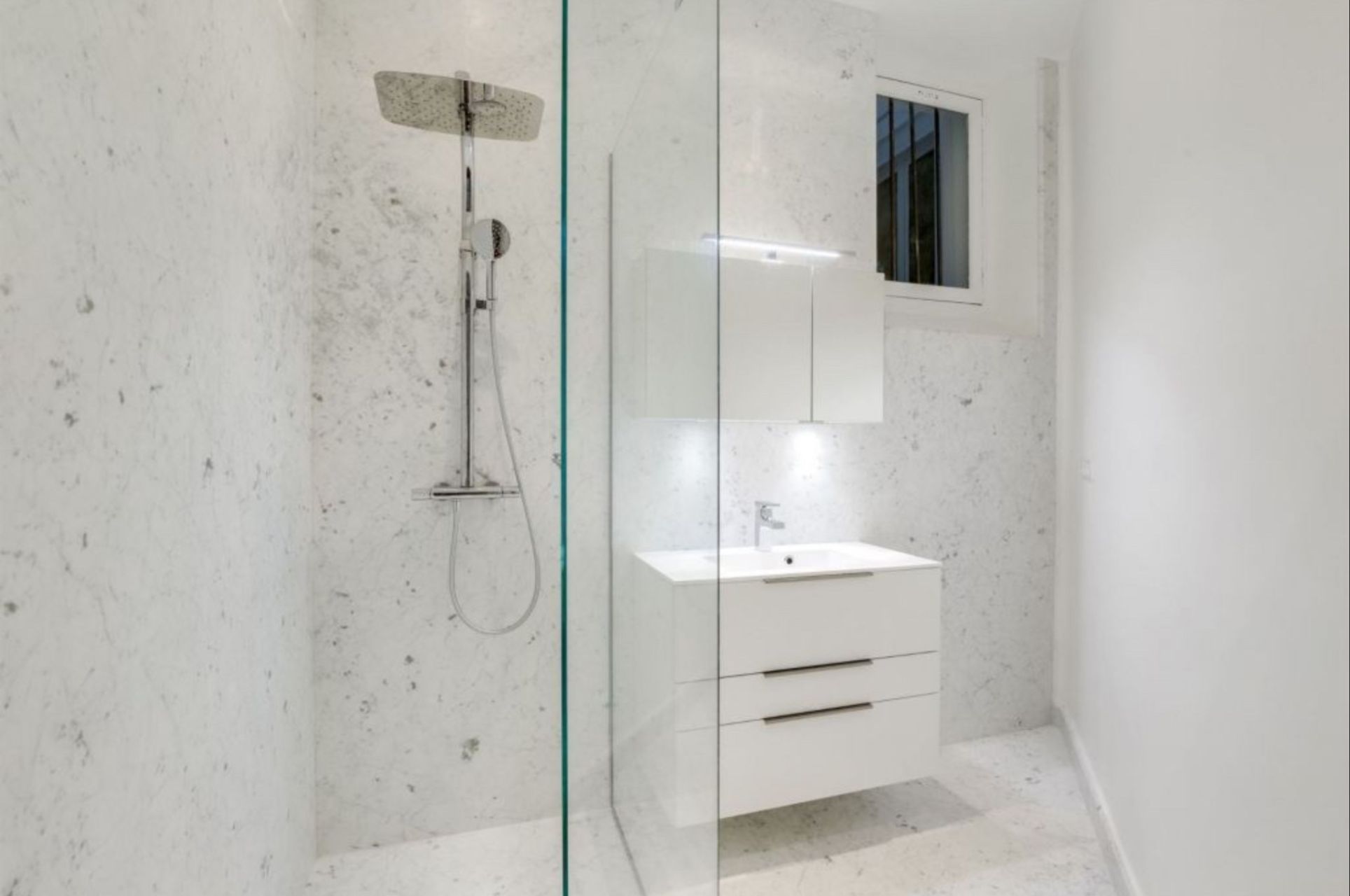 apartment 4 Rooms for rent on PARIS (75006)