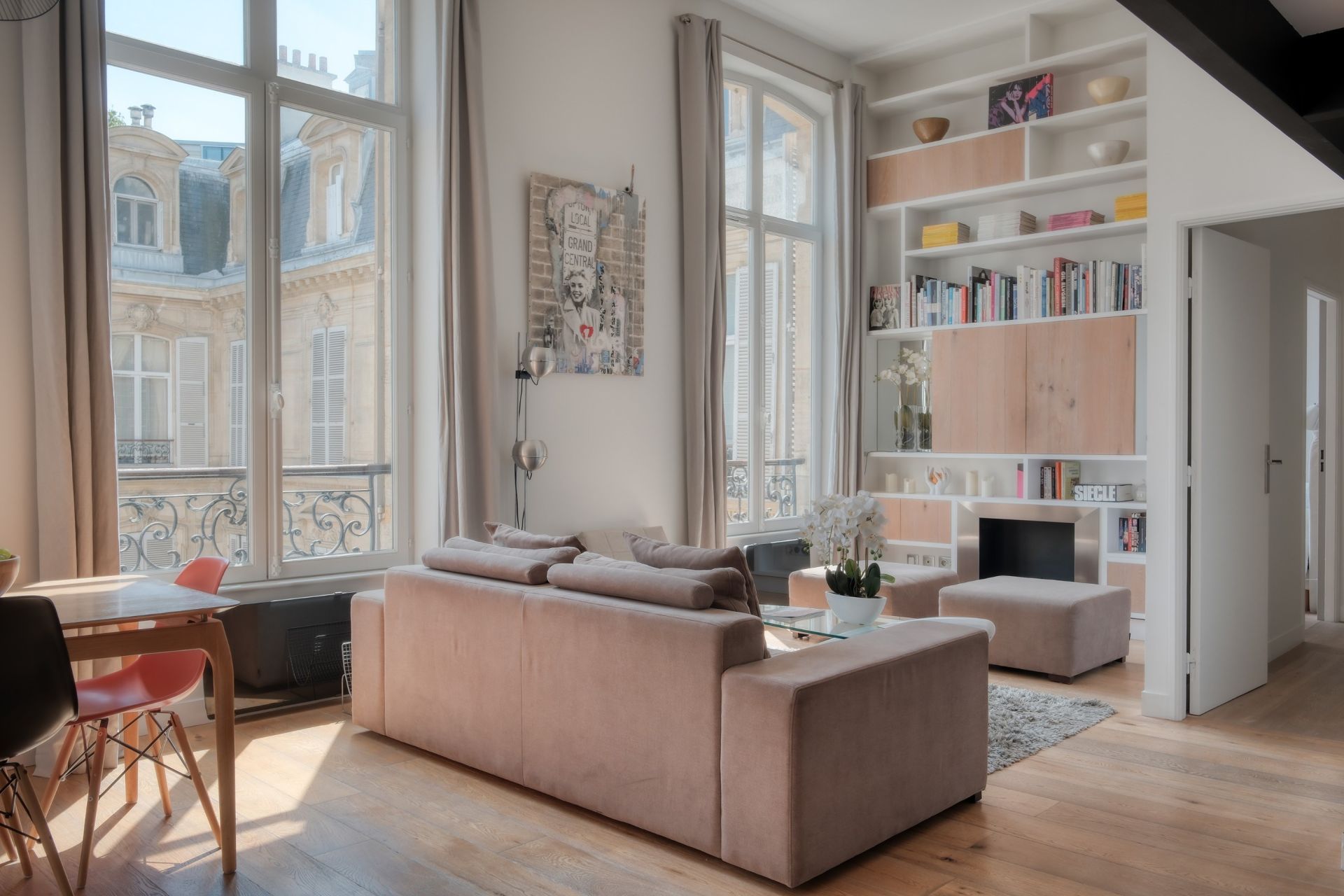 apartment 4 Rooms for sale on PARIS (75008)