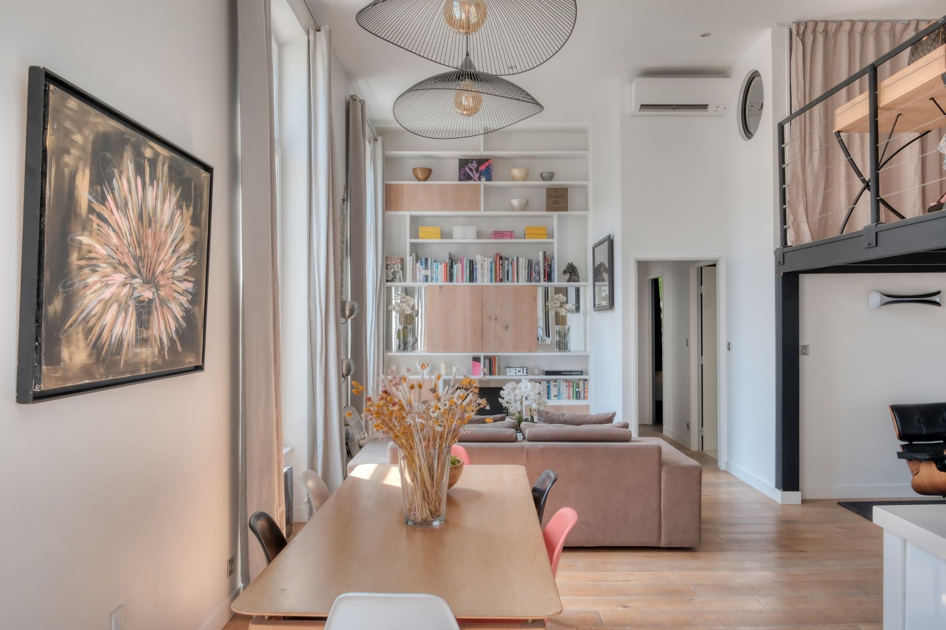 apartment 4 Rooms for sale on PARIS (75008)