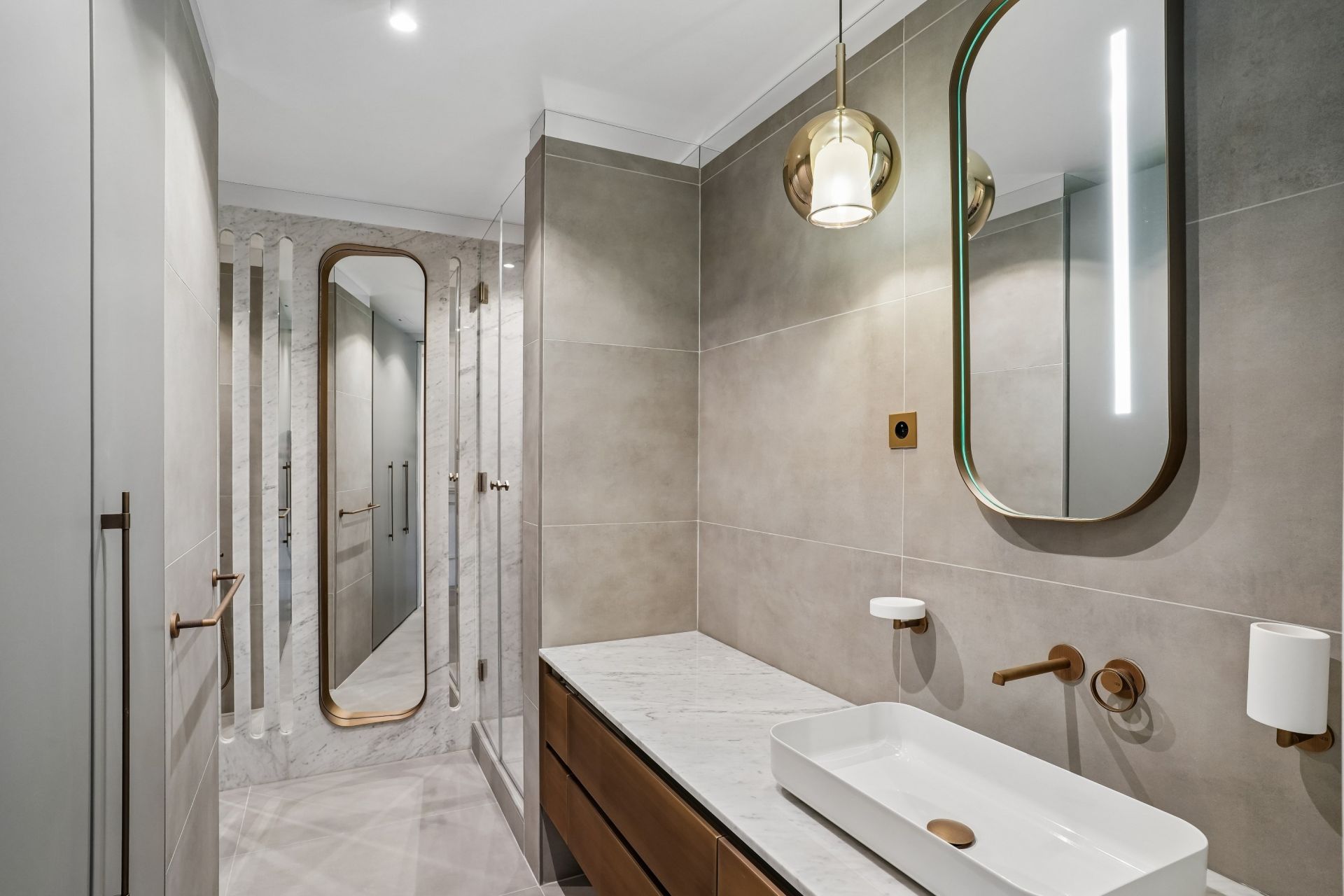 appartement 8 Pièces en location sur PARIS (75016)