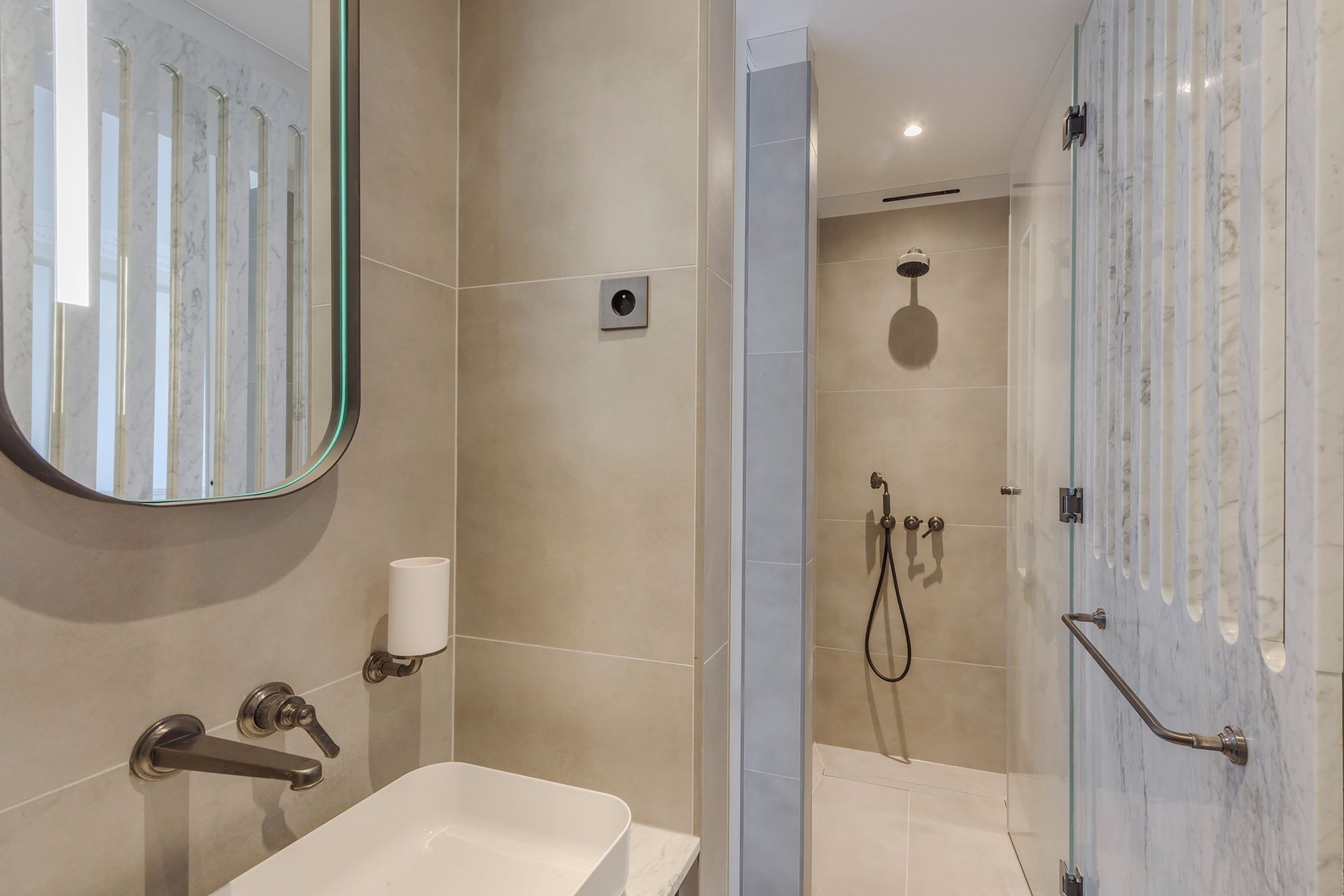 appartement 6 Pièces en location sur PARIS (75016)