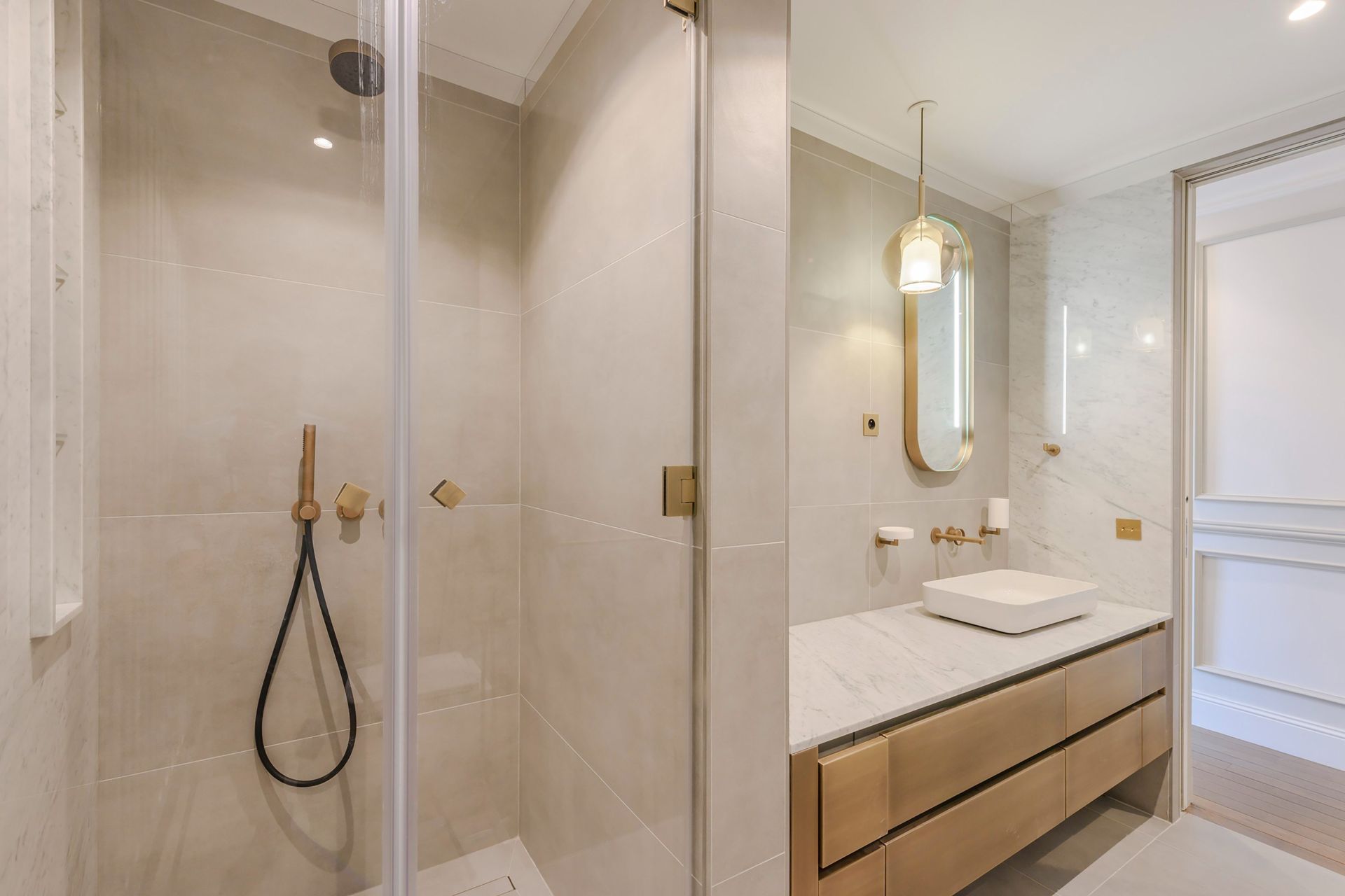 appartement 6 Pièces en location sur PARIS (75016)