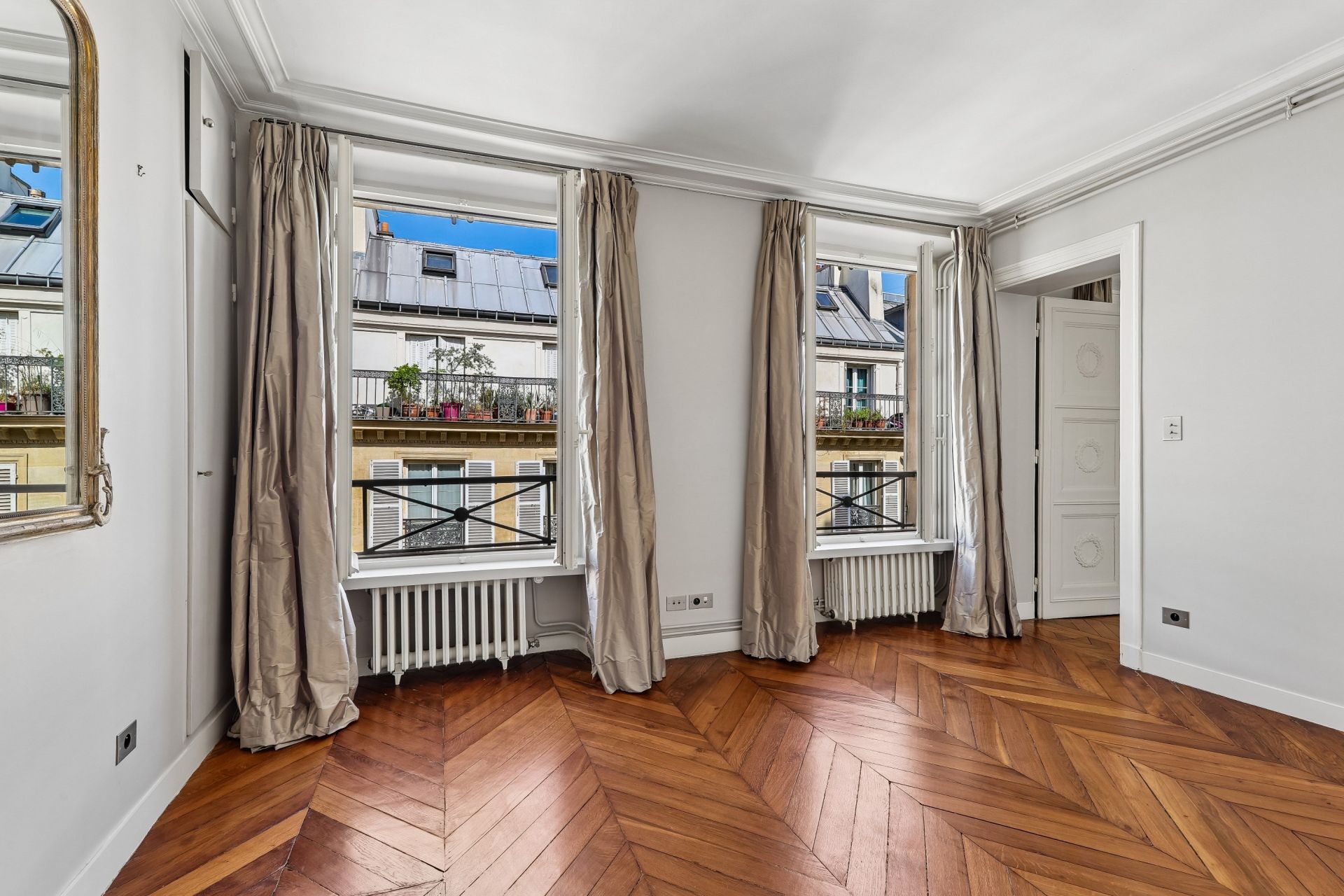 appartement 4 Pièces en vente sur PARIS (75008)