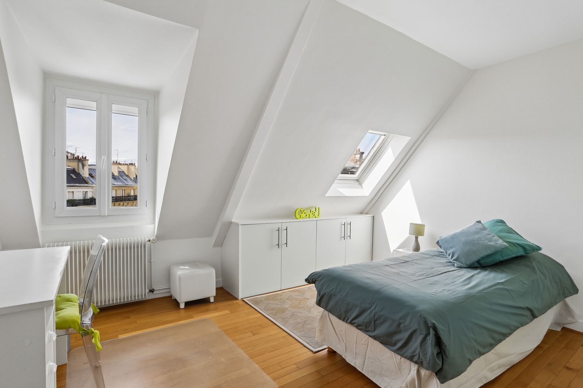 apartment 4 Rooms for rent on PARIS (75008)