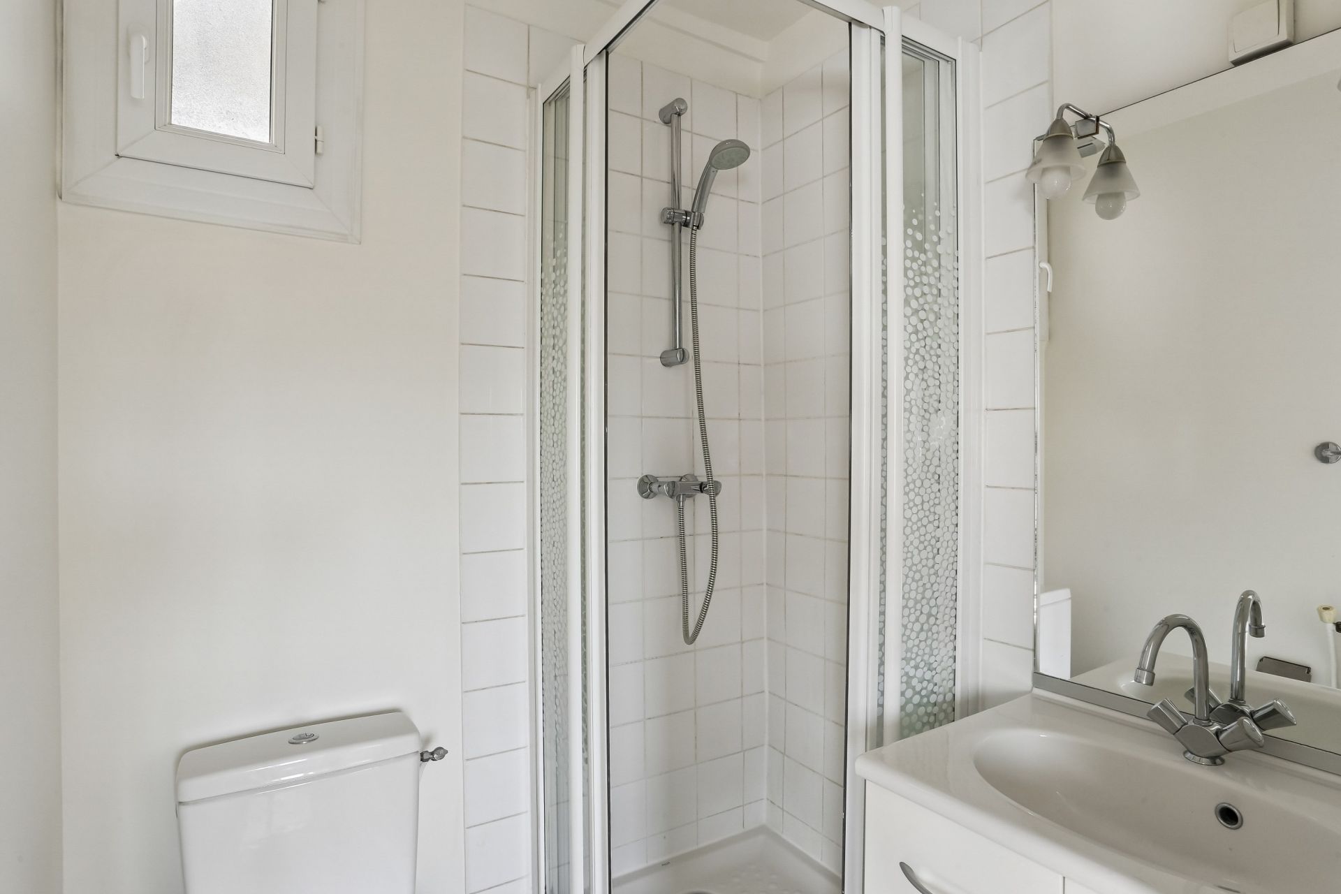 apartment 4 Rooms for rent on PARIS (75008)