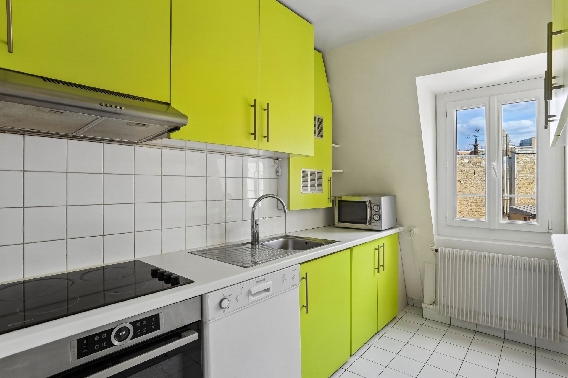 apartment 4 Rooms for rent on PARIS (75008)