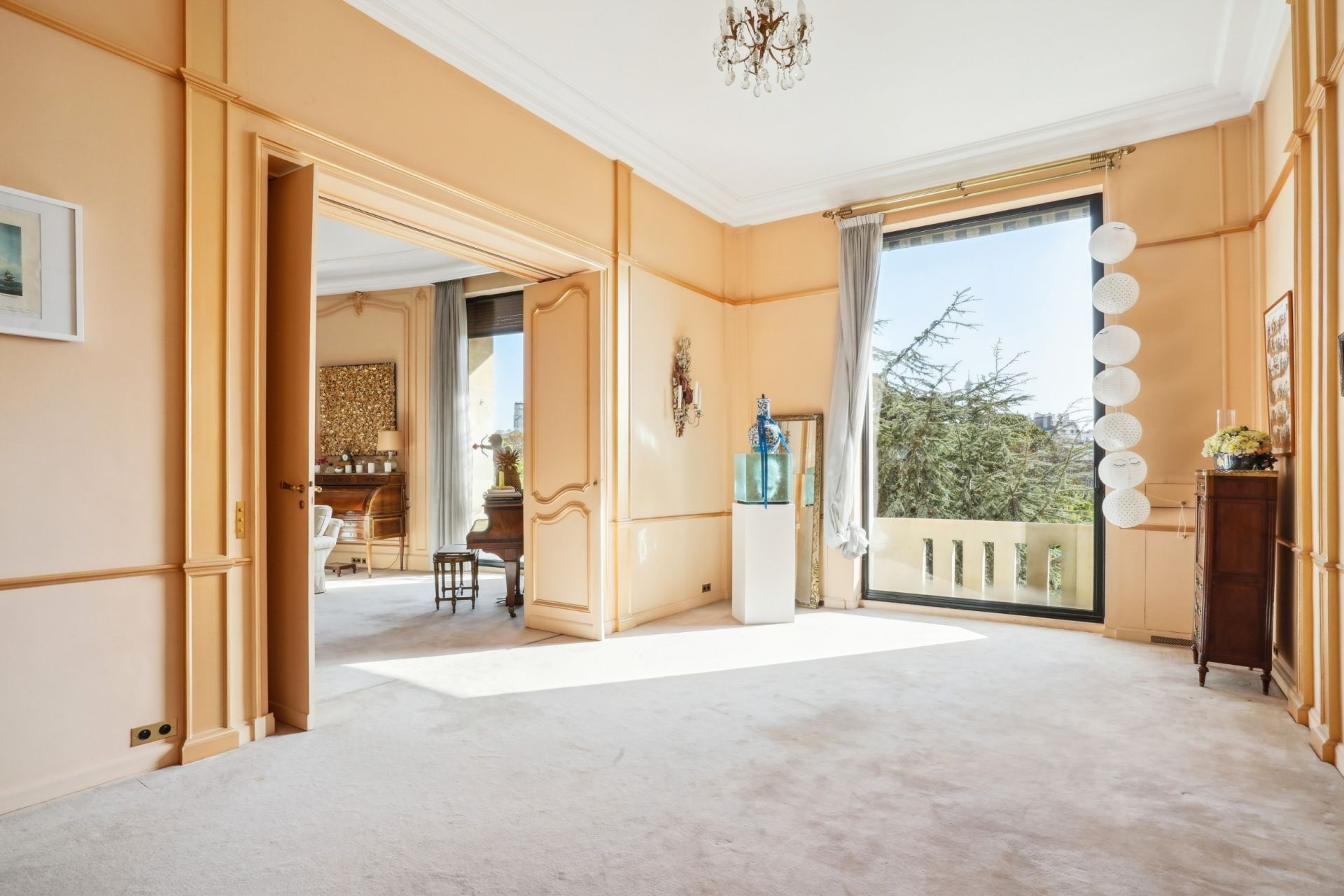 apartment 6 Rooms for sale on PARIS (75016)