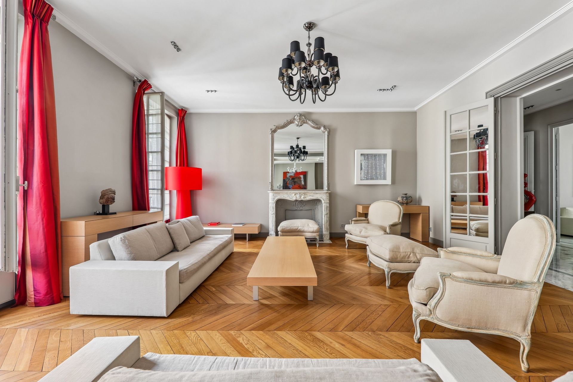 apartment 7 Rooms for sale on PARIS (75016)