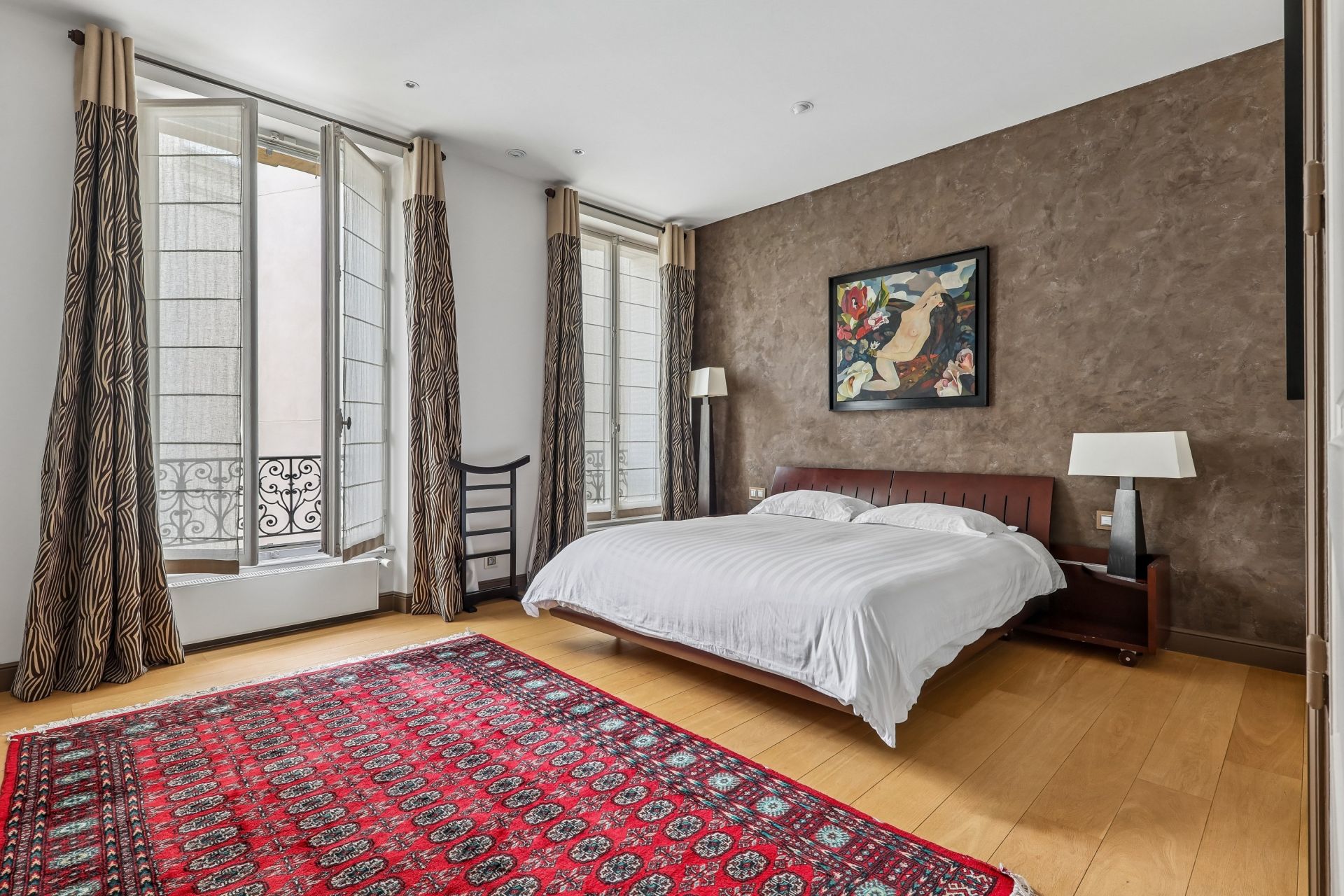 apartment 7 Rooms for sale on PARIS (75016)