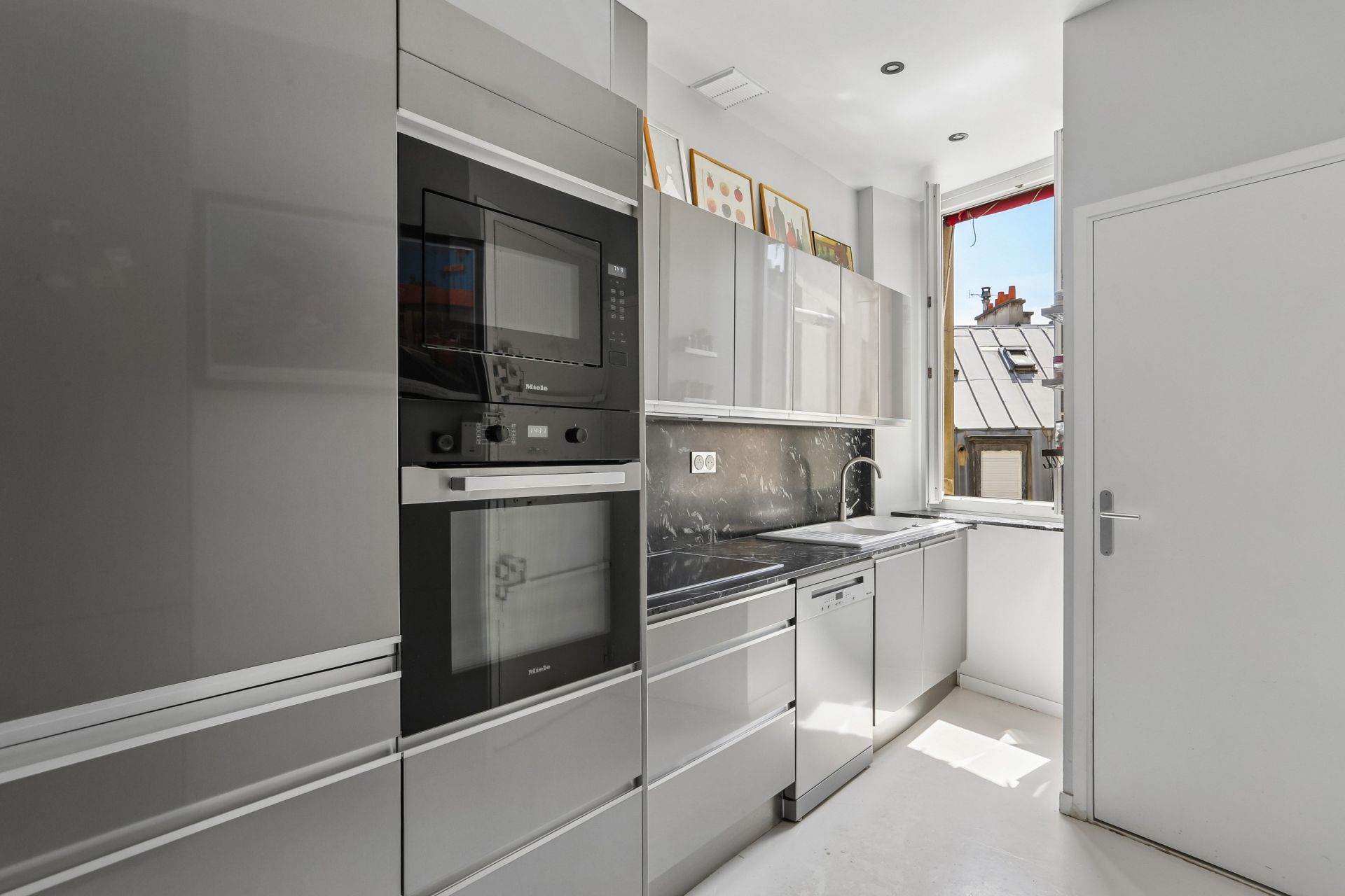 apartment 6 Rooms for sale on PARIS (75009)