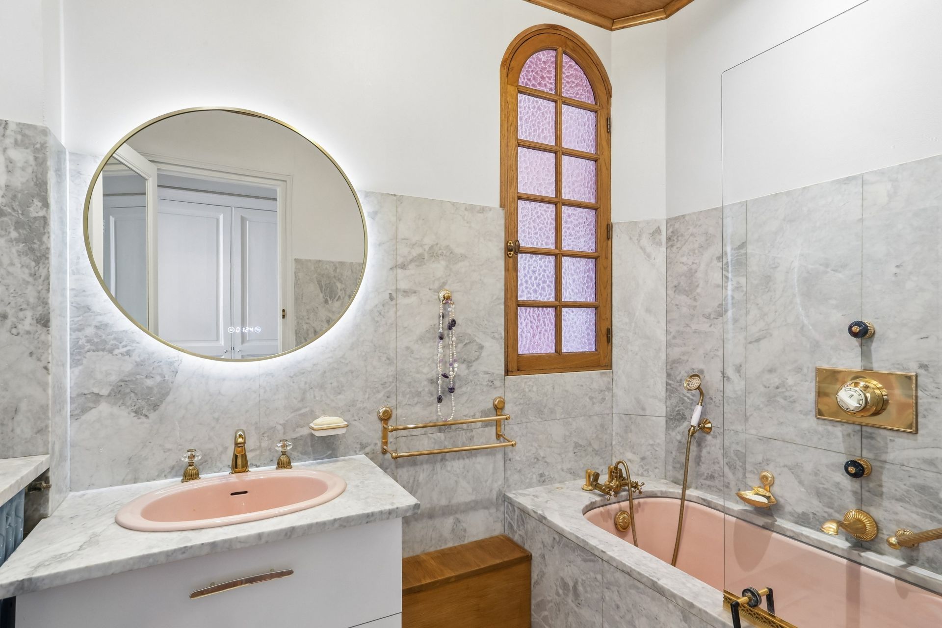 apartment 6 Rooms for sale on PARIS (75009)