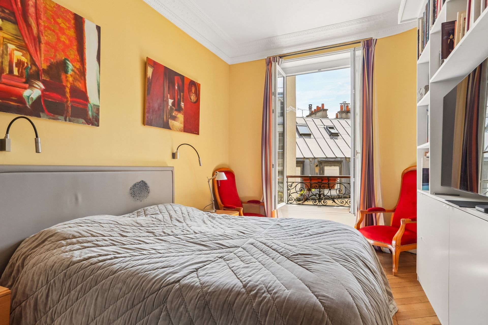 apartment 6 Rooms for sale on PARIS (75009)