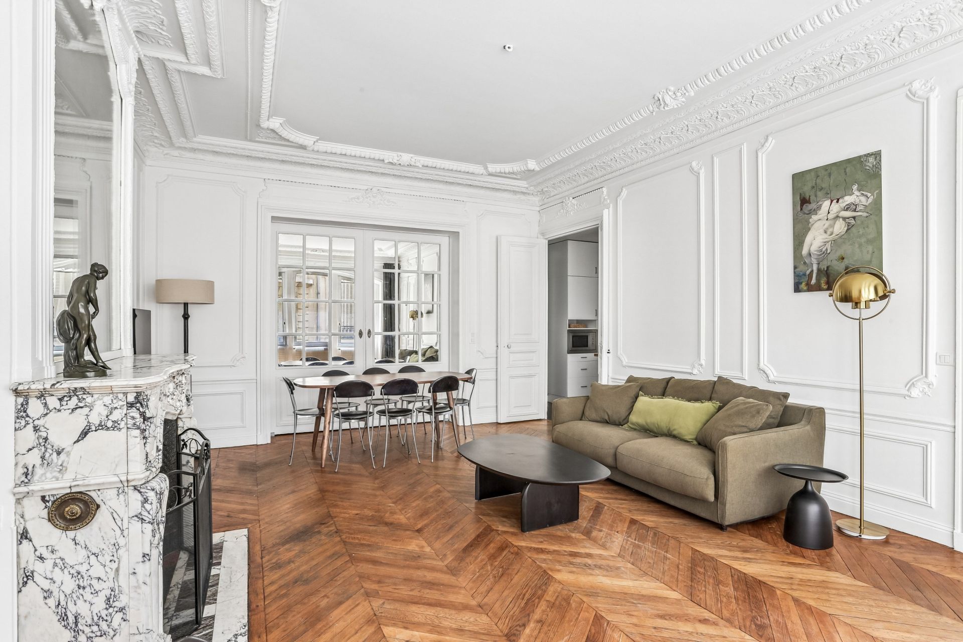 apartment 3 Rooms for sale on PARIS (75008)