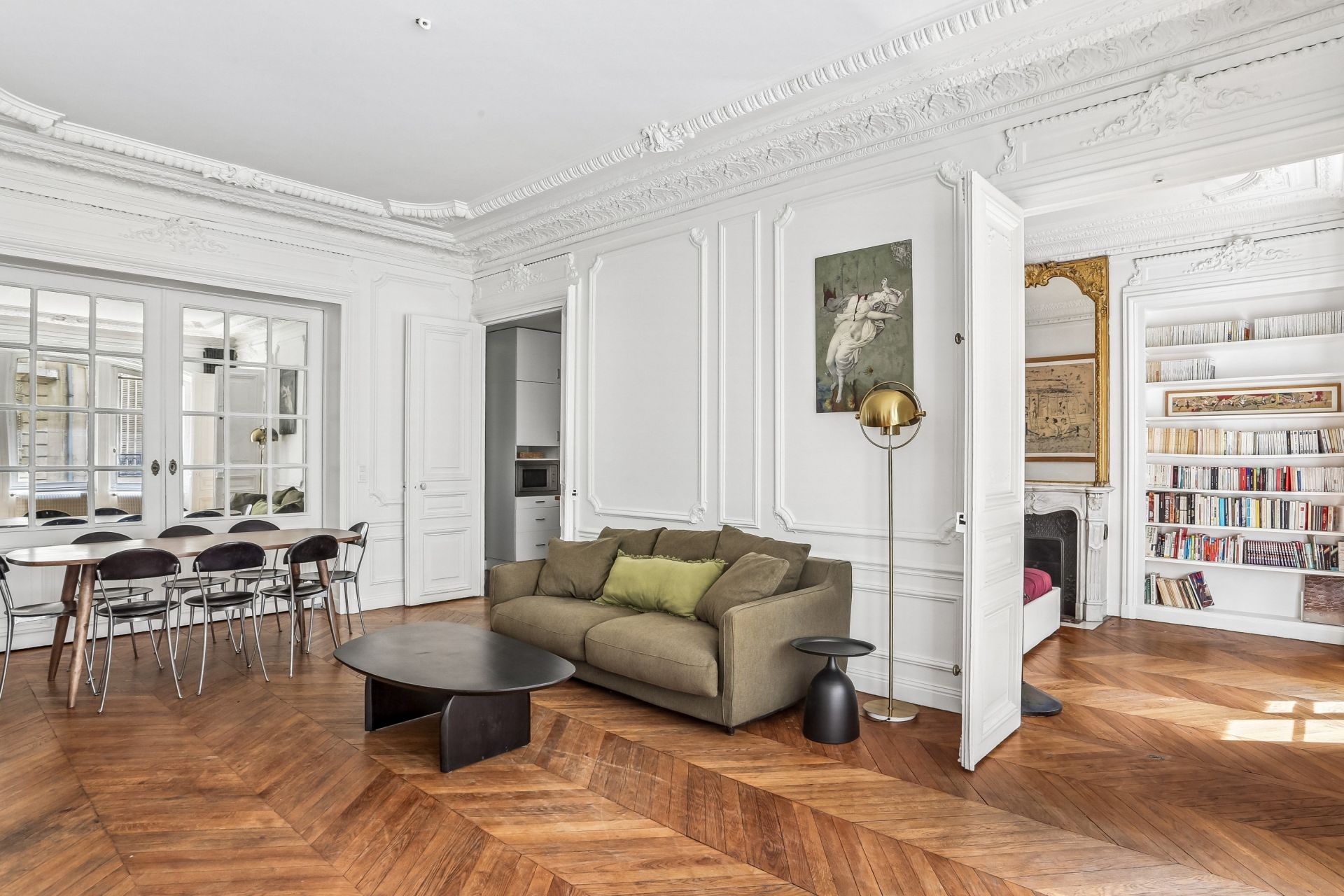 apartment 3 Rooms for sale on PARIS (75008)