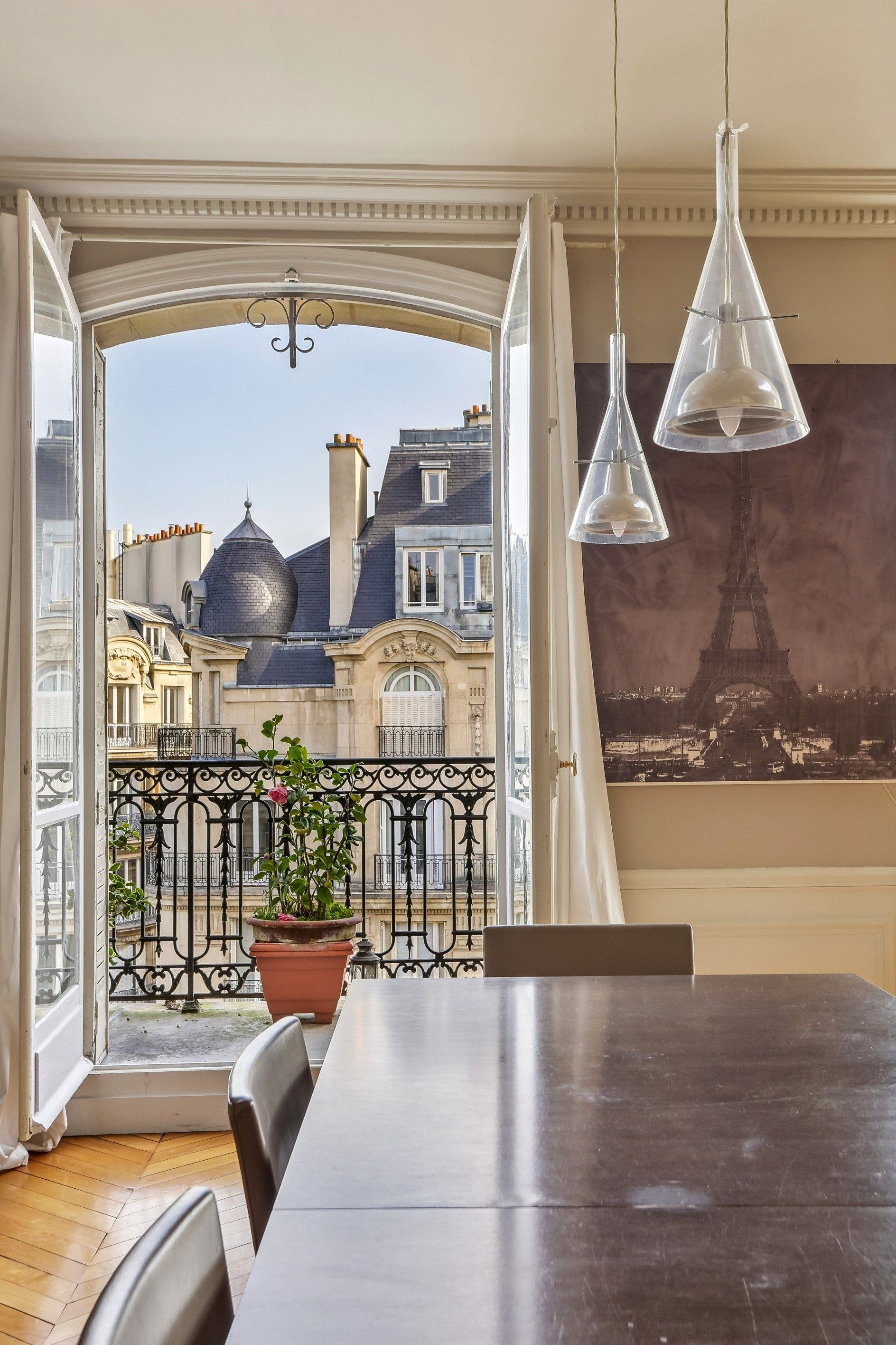 apartment 2 Rooms for sale on PARIS (75016)