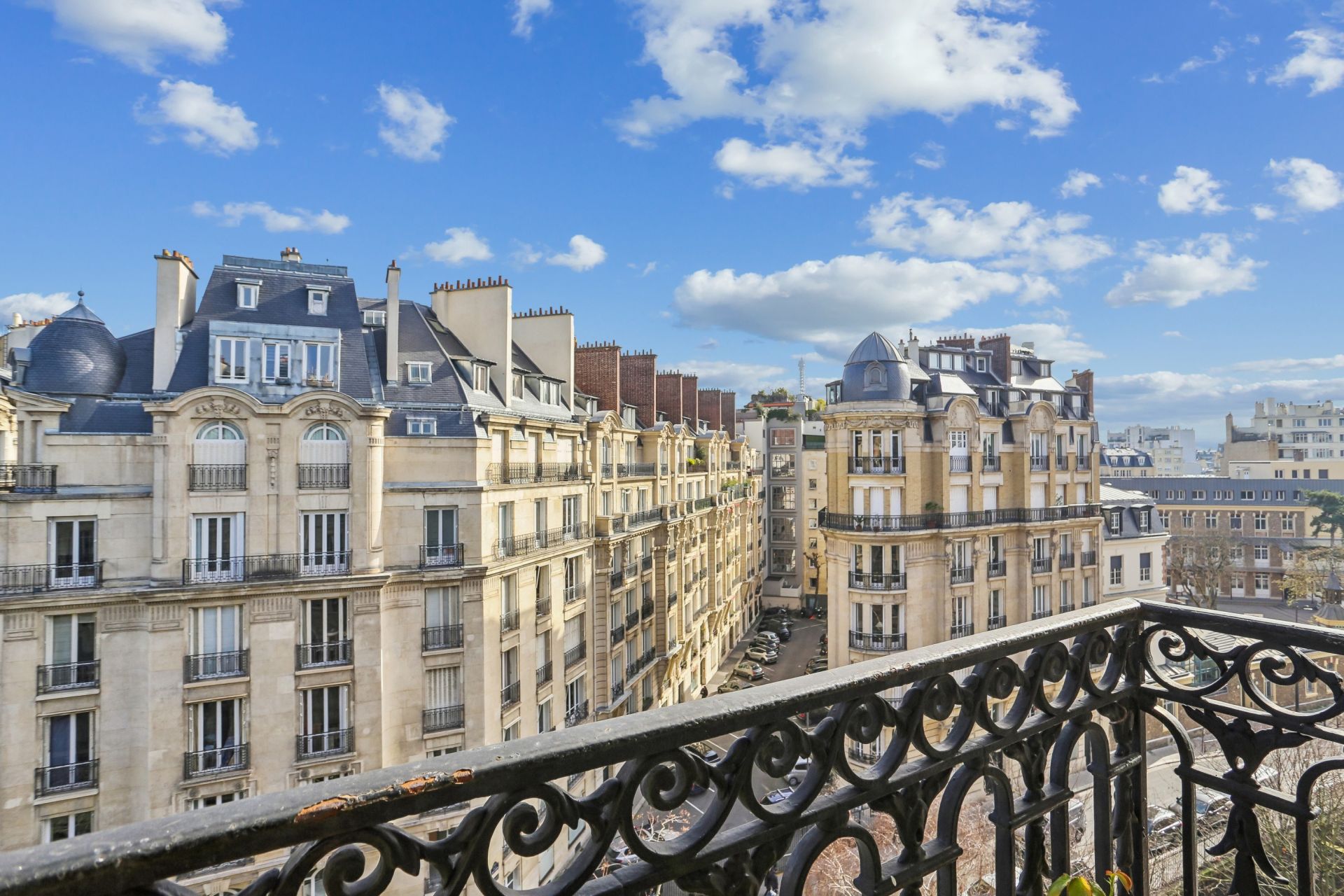 apartment 2 Rooms for sale on PARIS (75016)