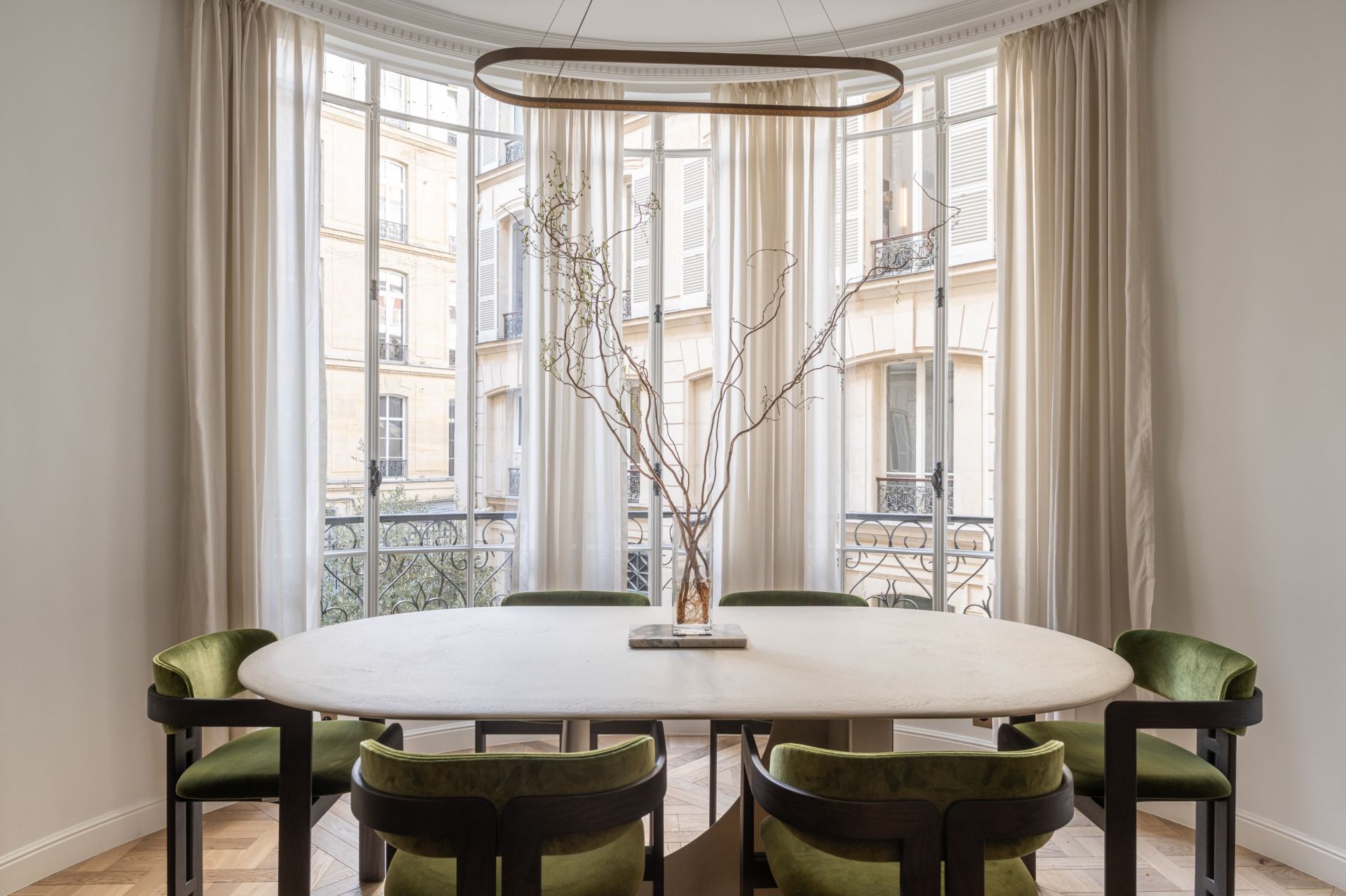 apartment 7 Rooms for sale on PARIS (75007)