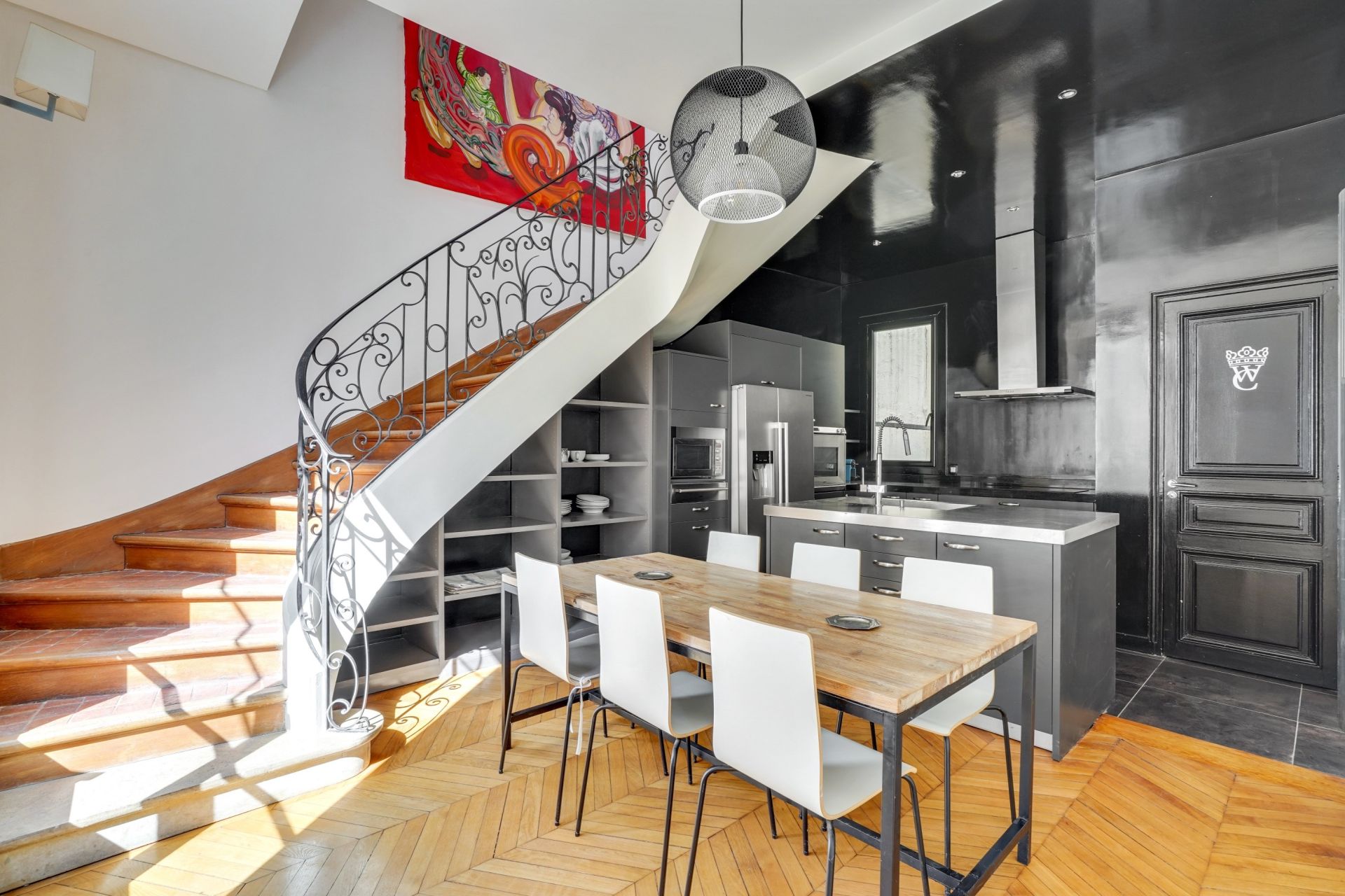 apartment 5 Rooms for sale on PARIS (75008)