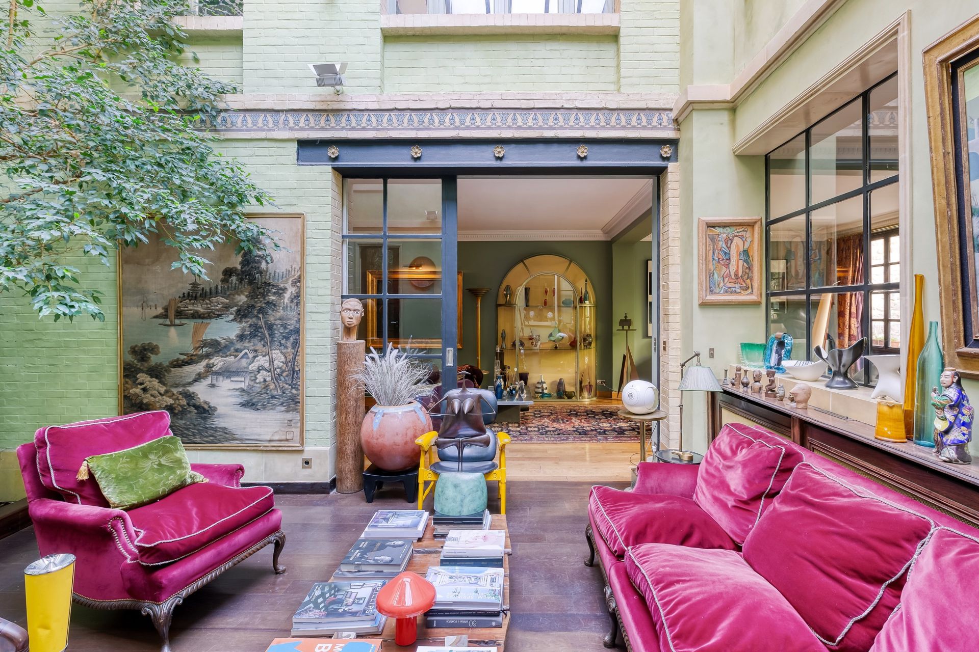 mansion (hôtel particulier) 7 Rooms for sale on PARIS (75116)