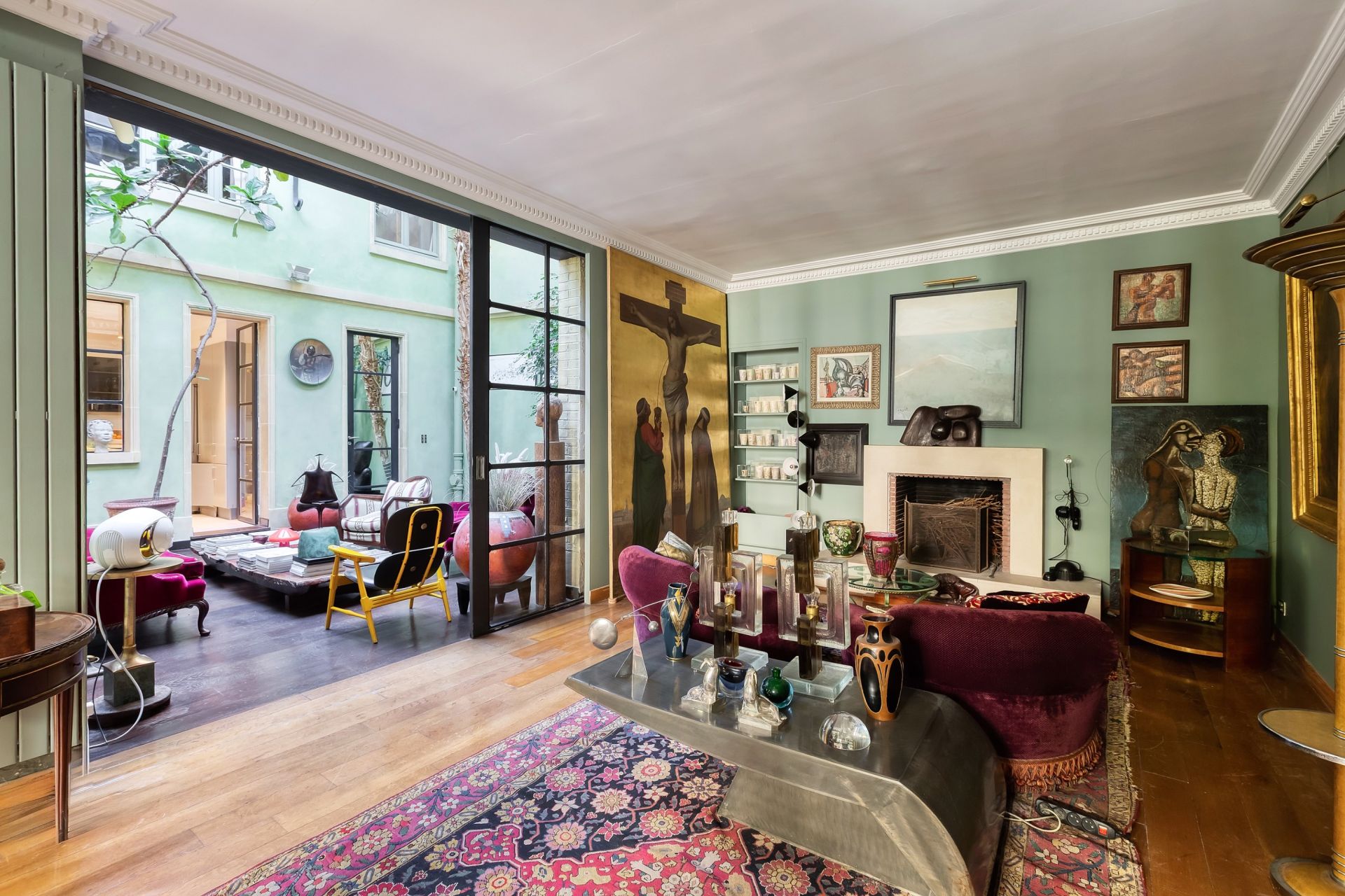 mansion (hôtel particulier) 7 Rooms for sale on PARIS (75116)