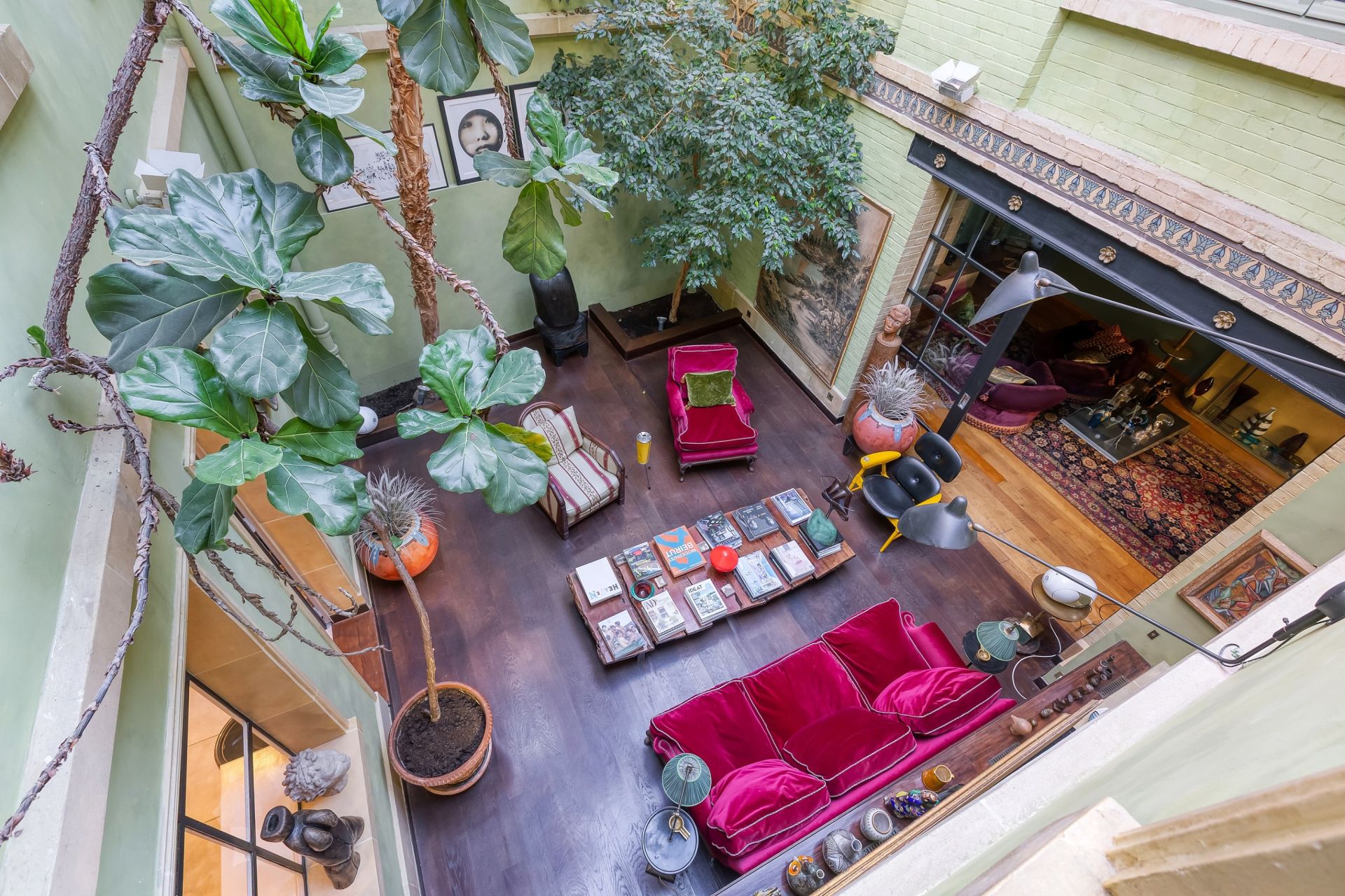 mansion (hôtel particulier) 7 Rooms for sale on PARIS (75116)