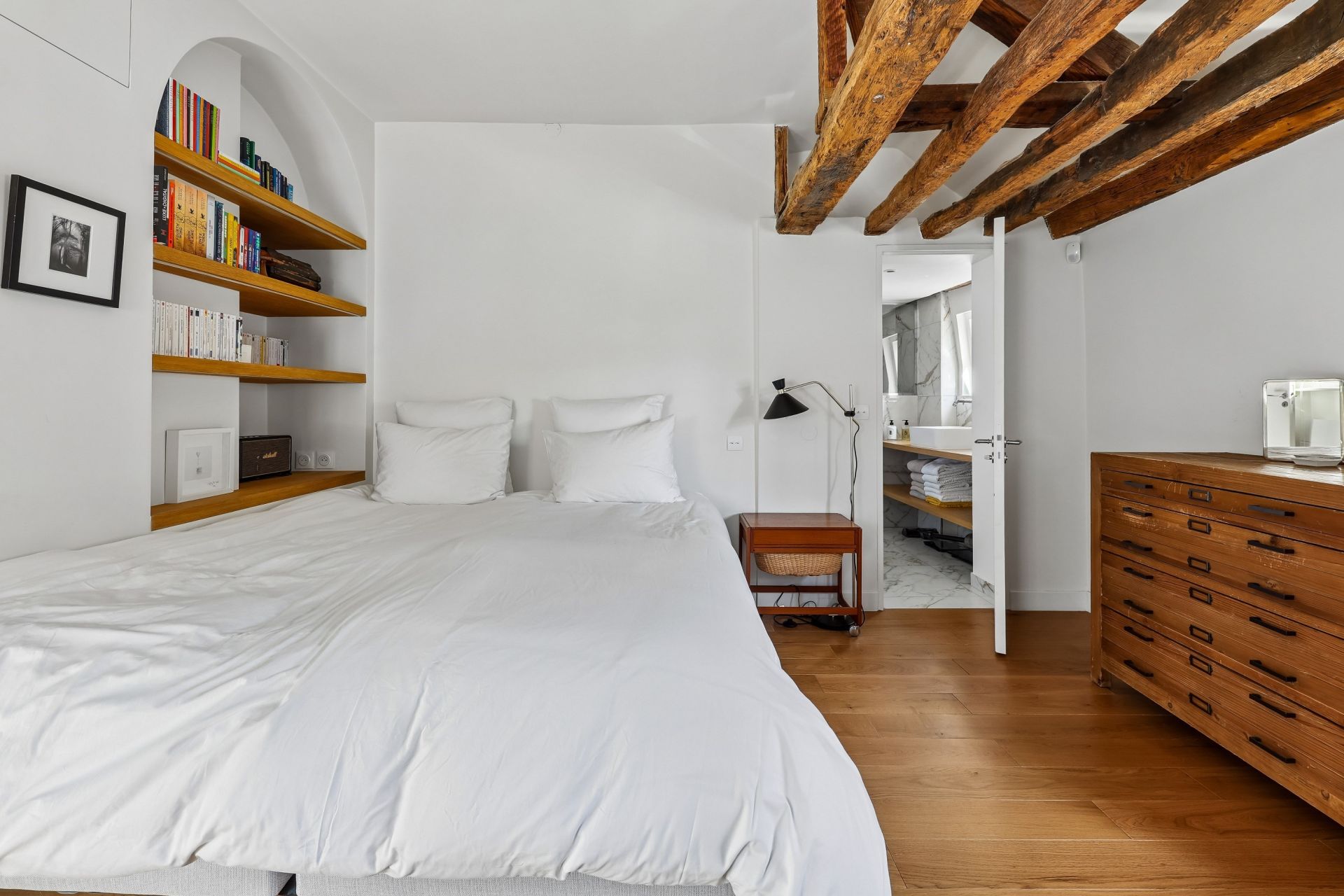 apartment 2 Rooms for sale on PARIS (75018)