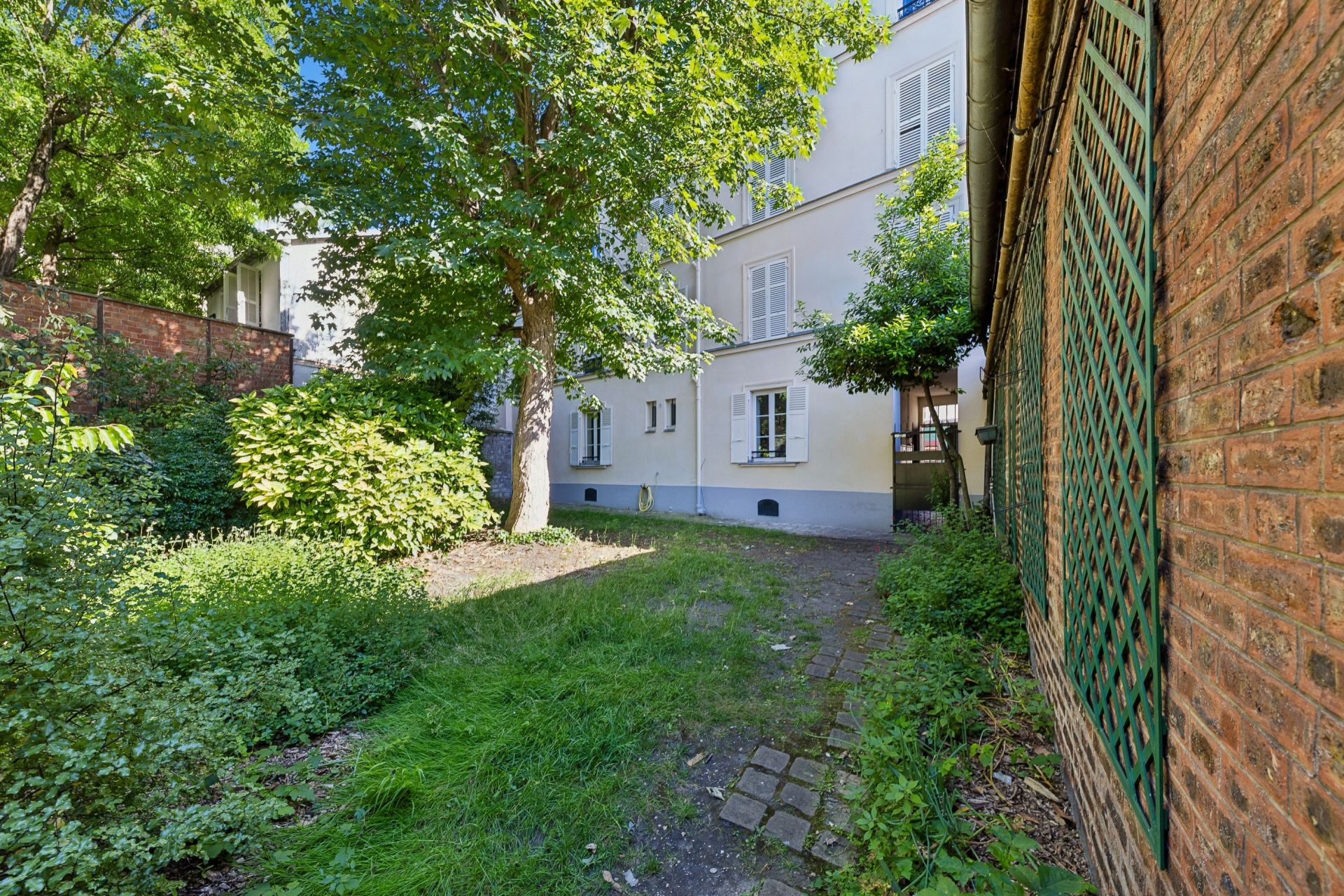 apartment 2 Rooms for sale on PARIS (75018)