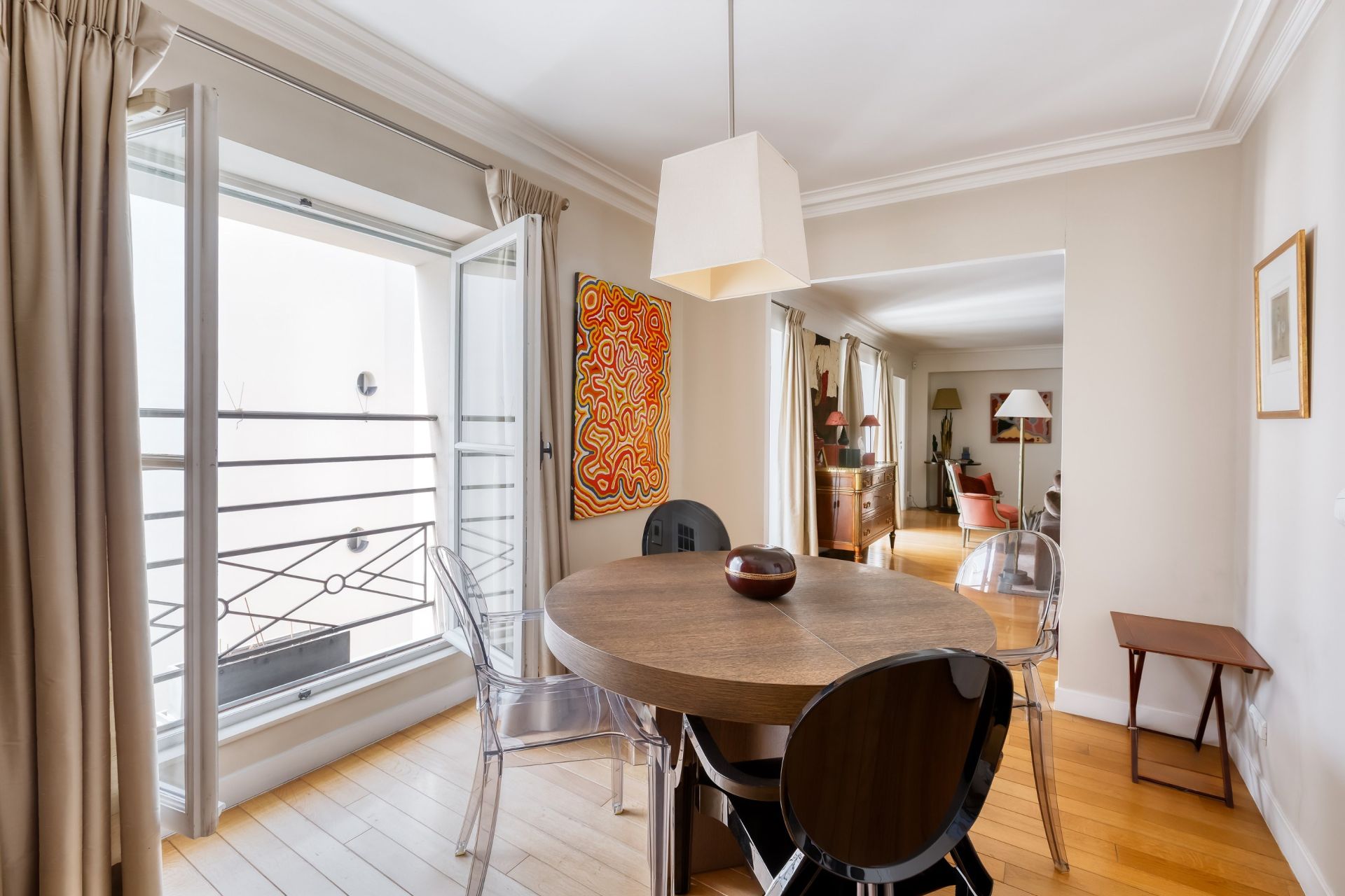 apartment 5 Rooms for sale on PARIS (75003)