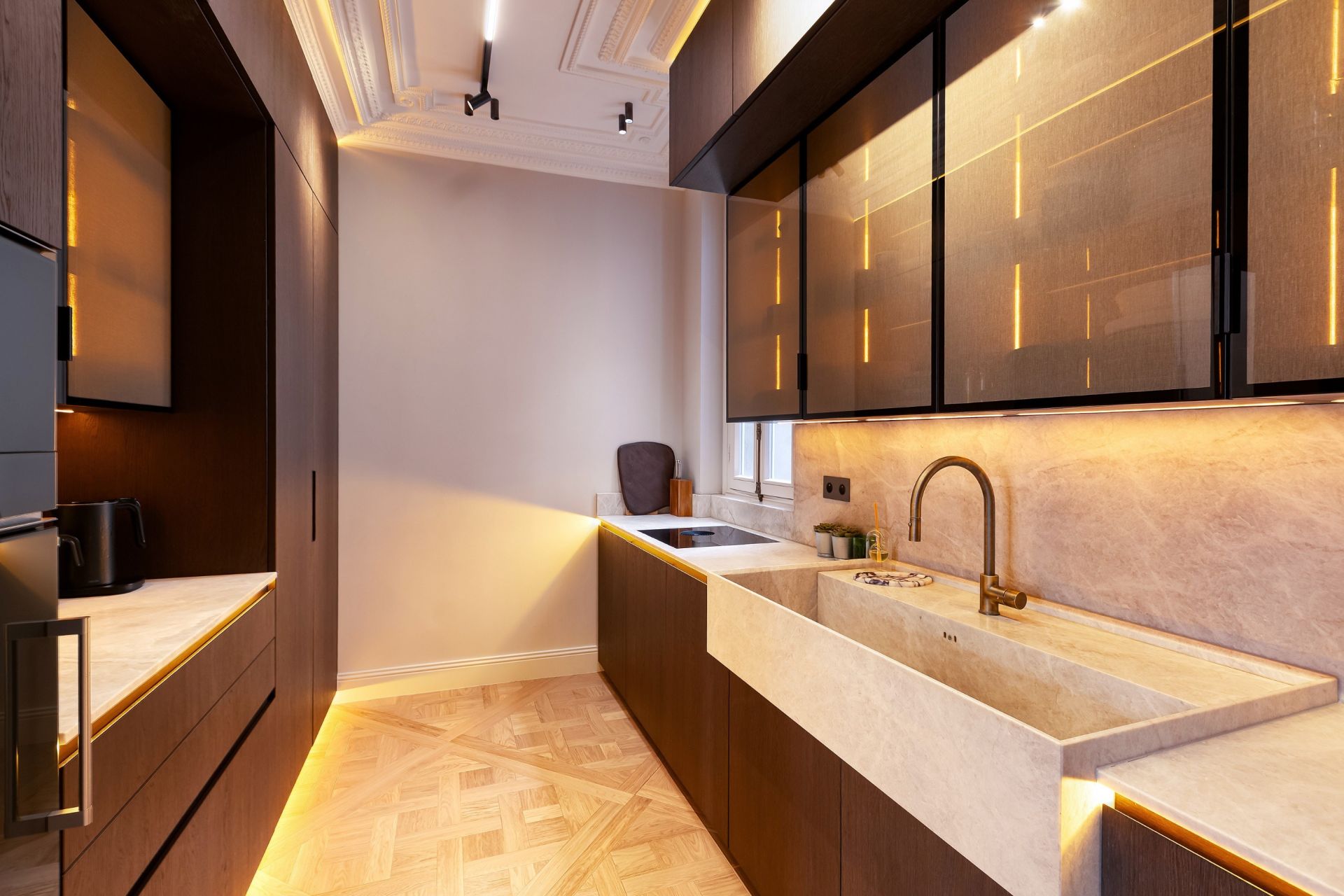 apartment 5 Rooms for sale on PARIS (75008)
