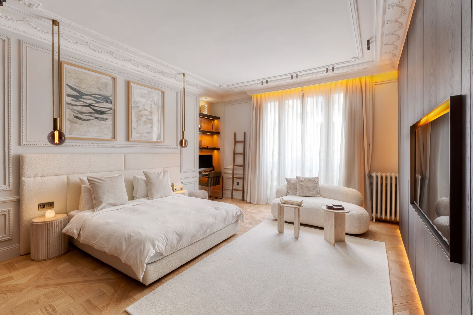 apartment 5 Rooms for sale on PARIS (75008)