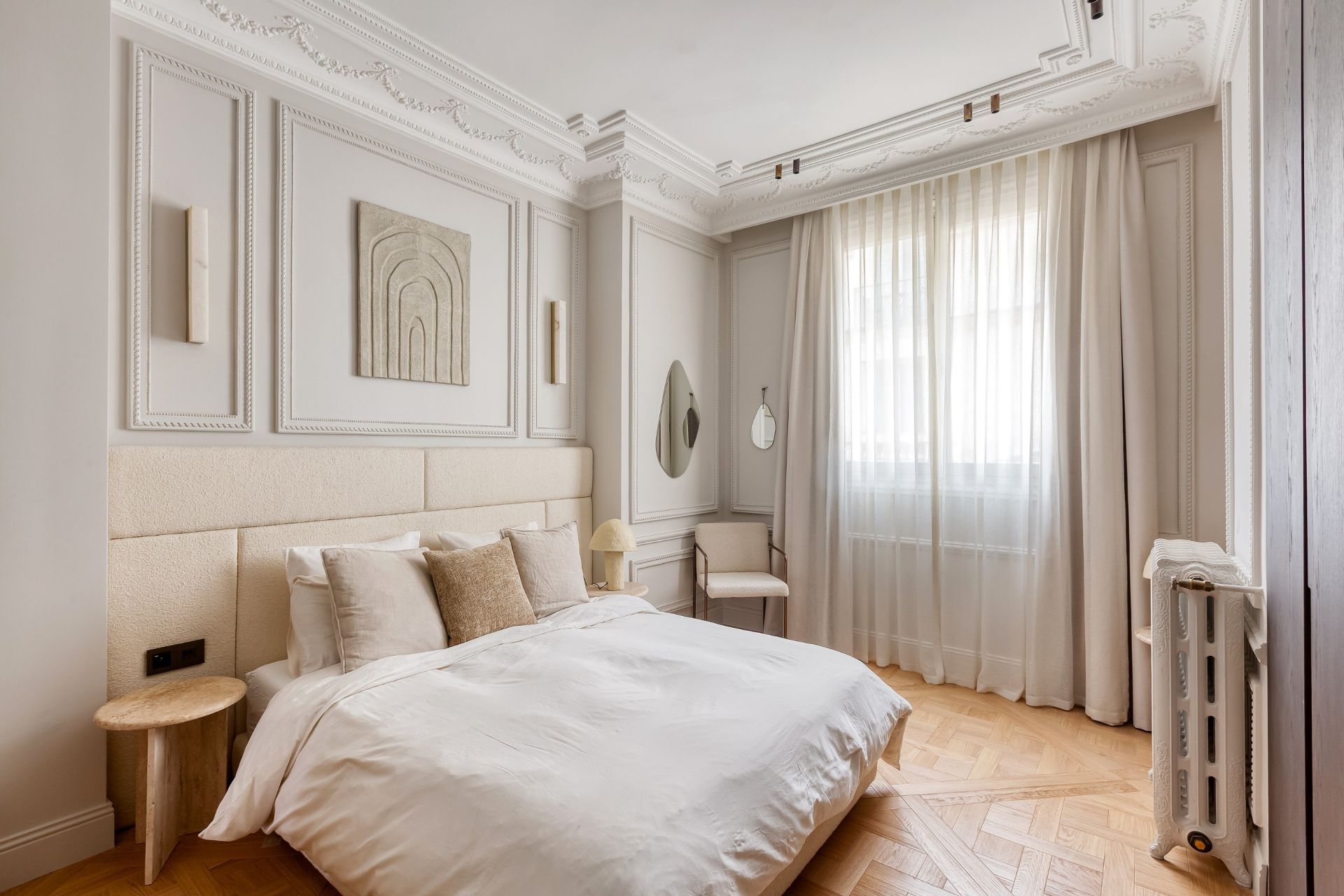 apartment 5 Rooms for sale on PARIS (75008)