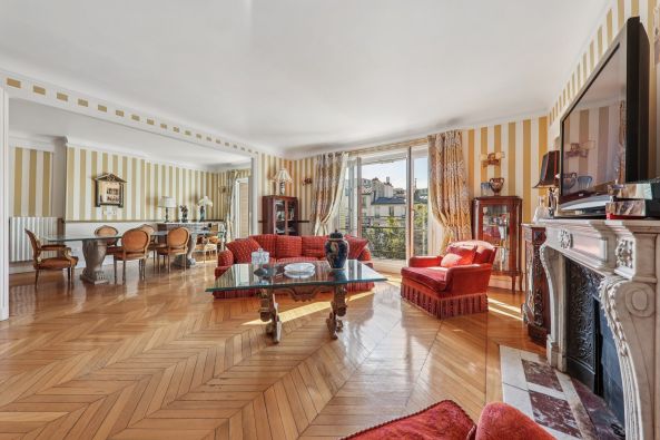 Vente Appartement Paris 17 5&nbsp;Pièces 150&nbsp;m²