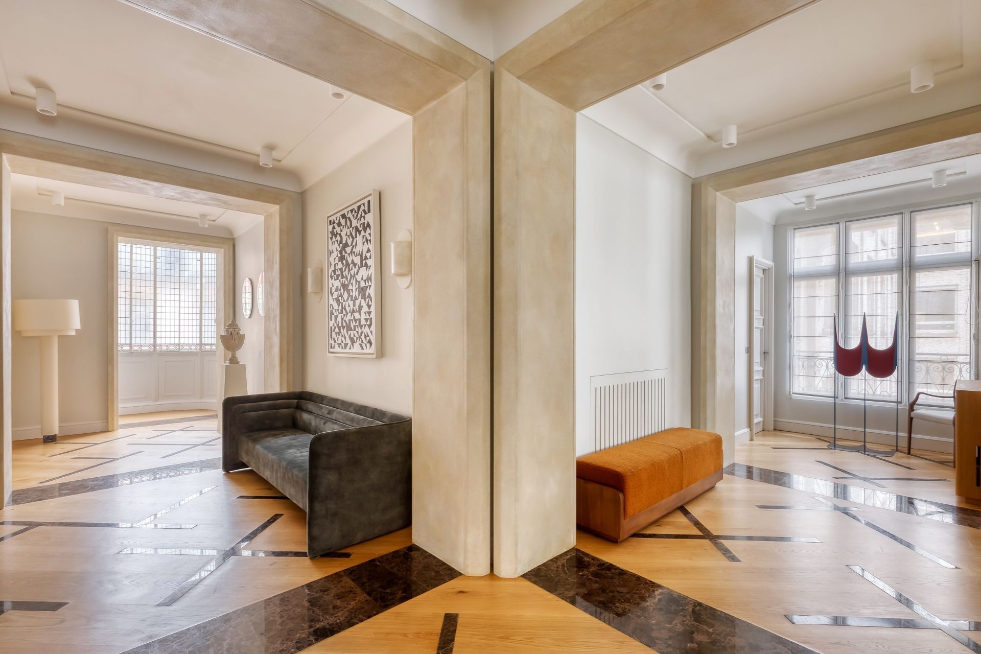 apartment 8 Rooms for sale on PARIS (75008)