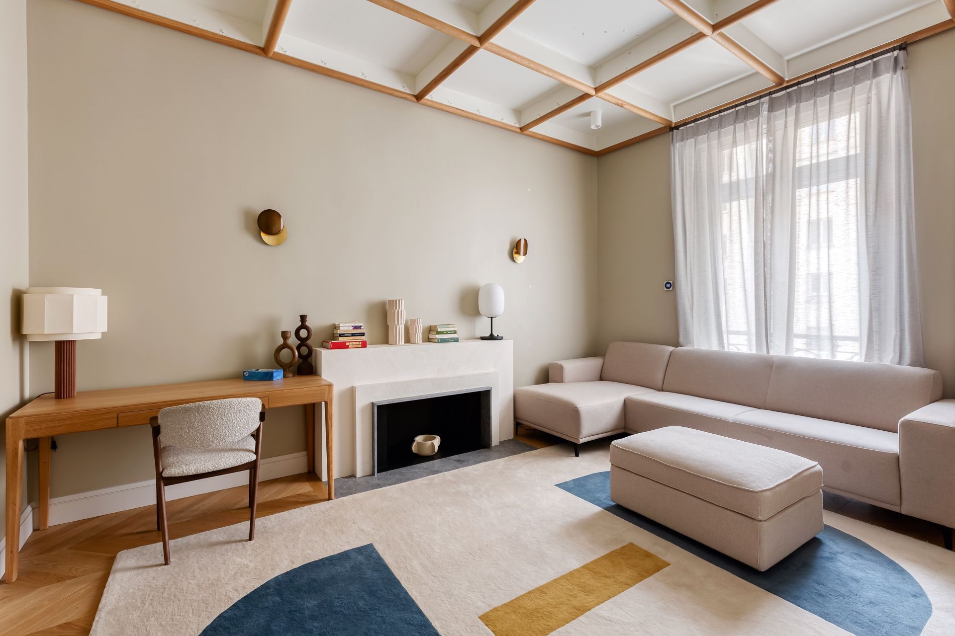 apartment 8 Rooms for sale on PARIS (75008)