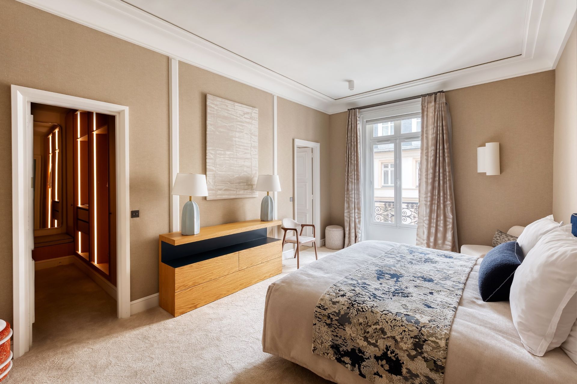 apartment 8 Rooms for sale on PARIS (75008)